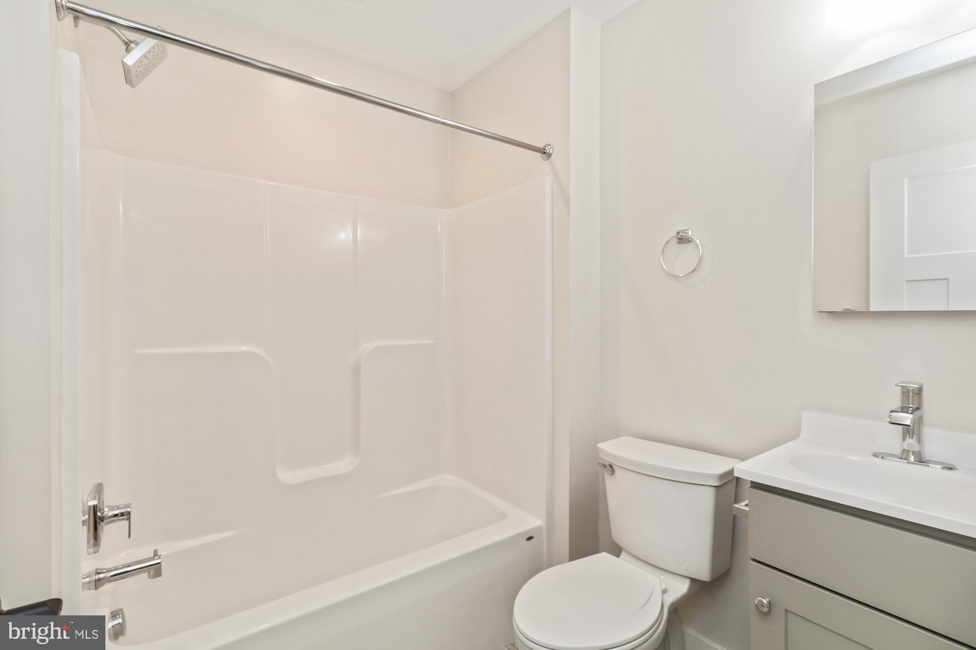 LYNDHURST - Residential