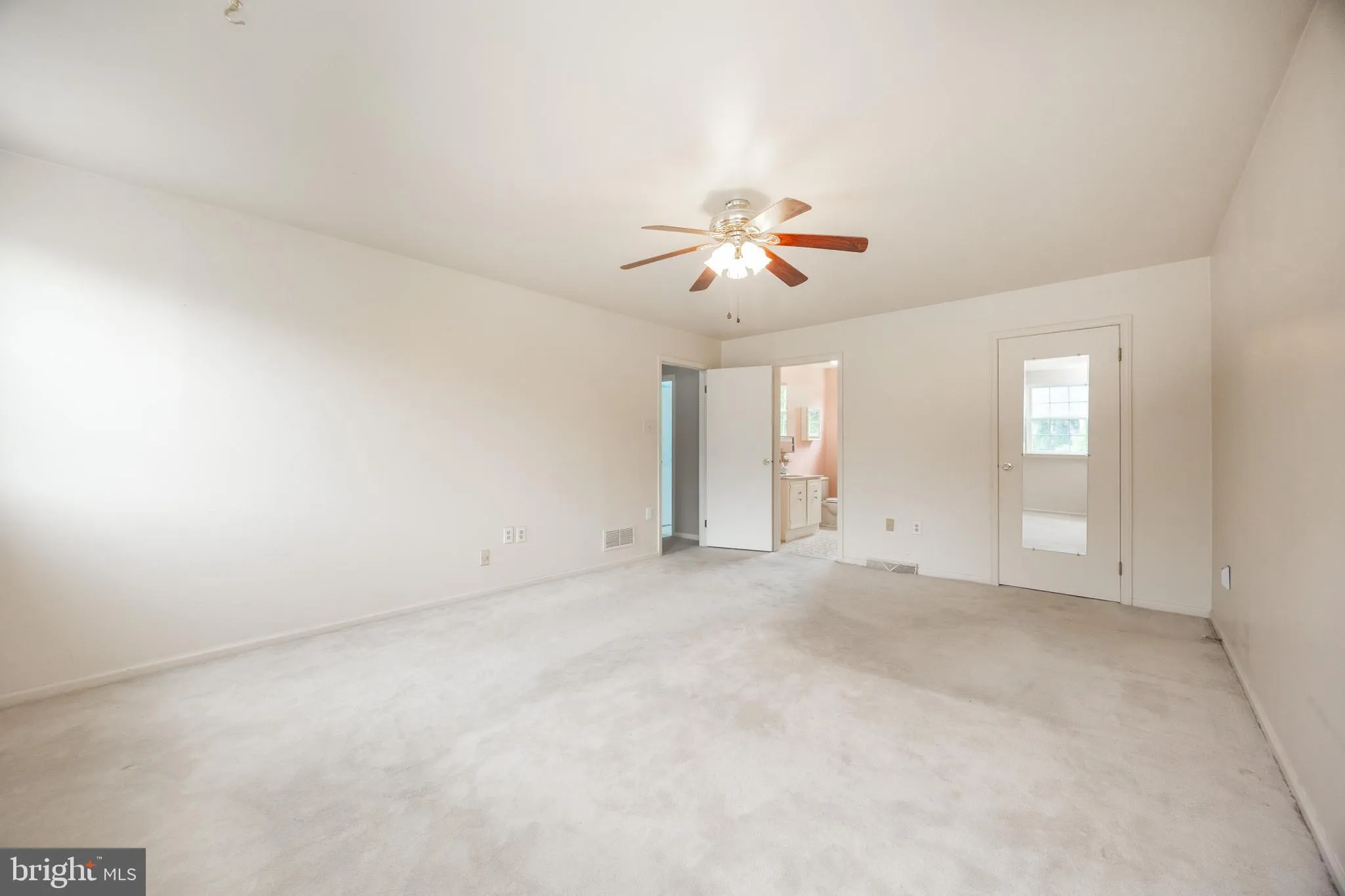 Collegeville, Pennsylvania 19426, United States, 4 Bedrooms Bedrooms, ,3 BathroomsBathrooms,Residential,Active,191005