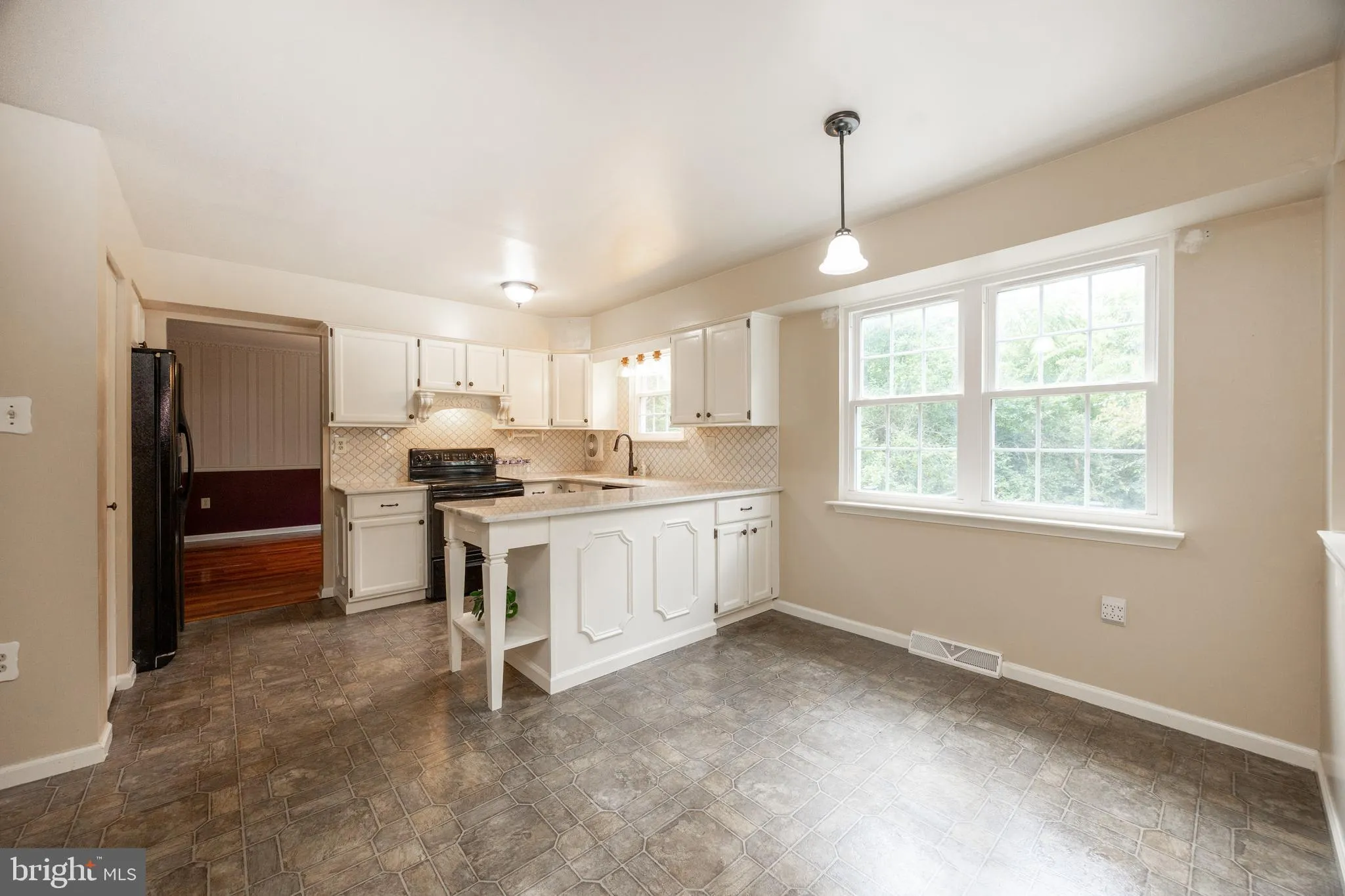 Collegeville, Pennsylvania 19426, United States, 4 Bedrooms Bedrooms, ,3 BathroomsBathrooms,Residential,Active,191005