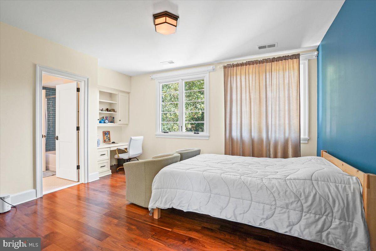 GREEN ACRES - Residential