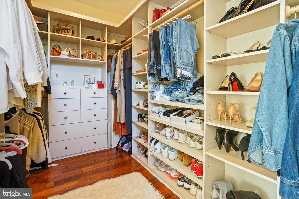 GREEN ACRES - Residential