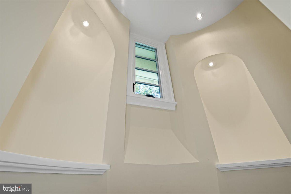 GREEN ACRES - Residential