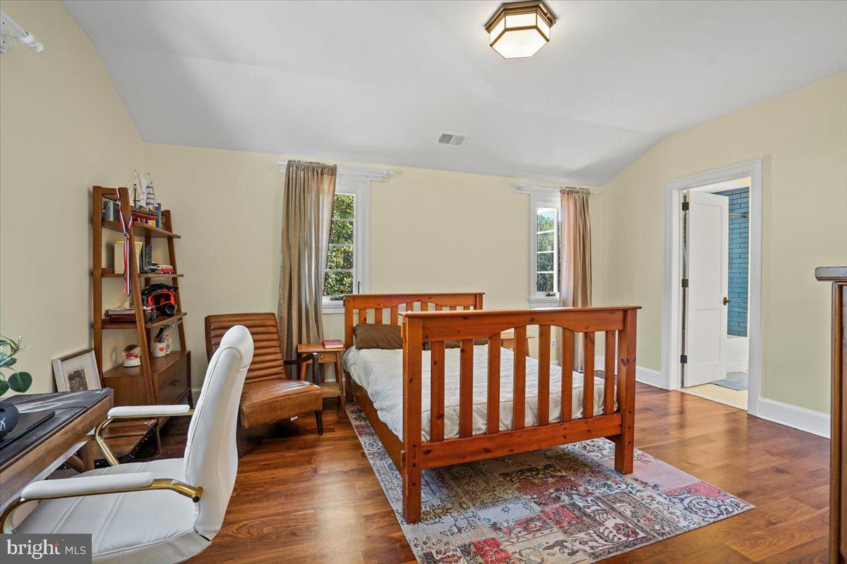 GREEN ACRES - Residential