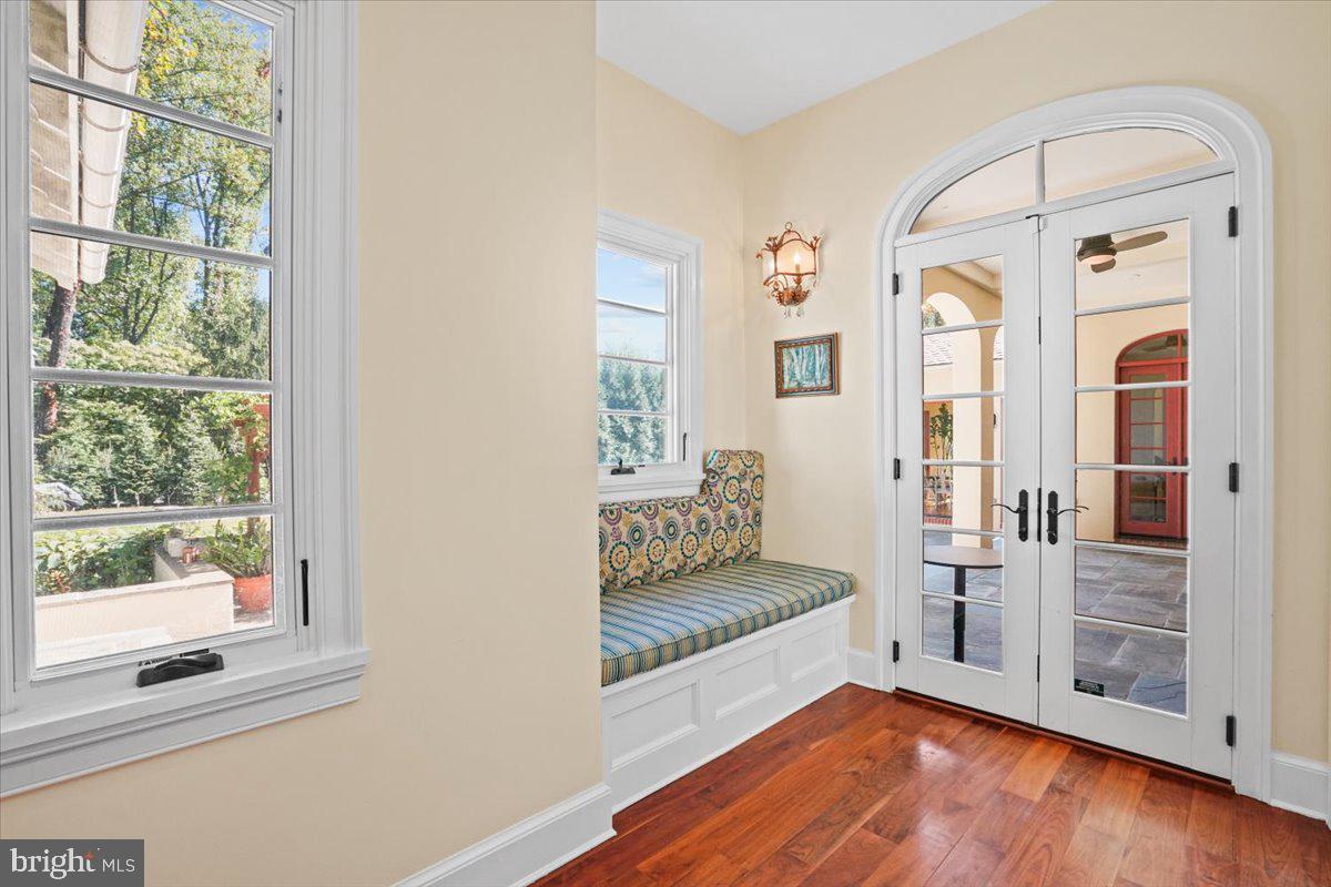 GREEN ACRES - Residential