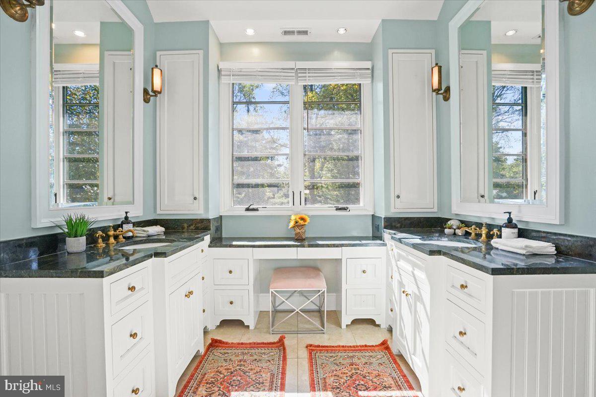 GREEN ACRES - Residential