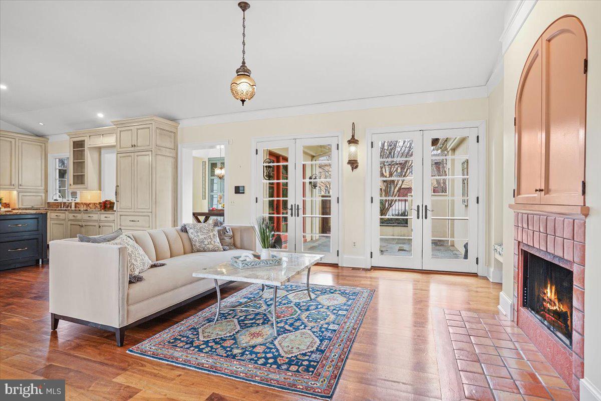 GREEN ACRES - Residential