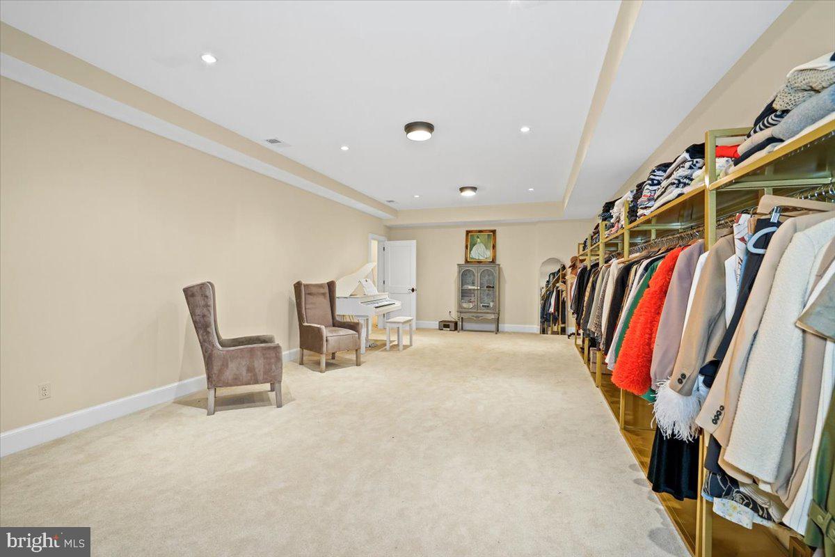 GREEN ACRES - Residential