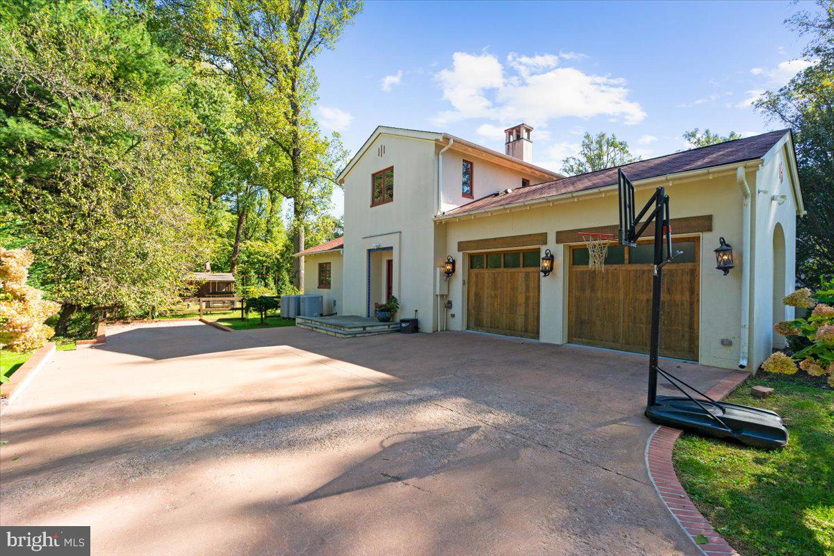 GREEN ACRES - Residential