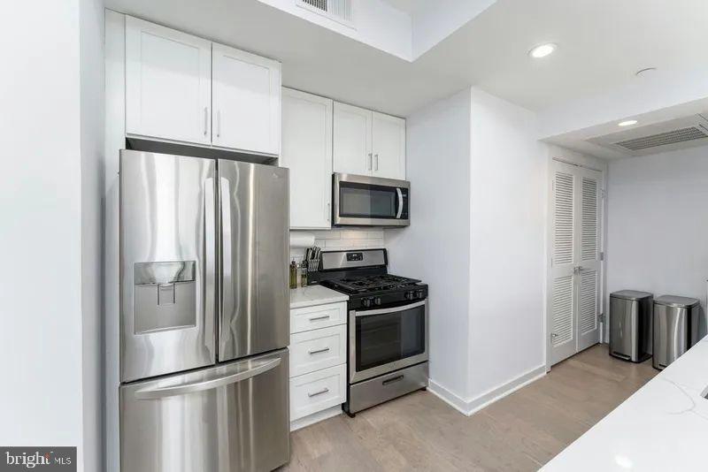 1019 17TH PLACE NE 401