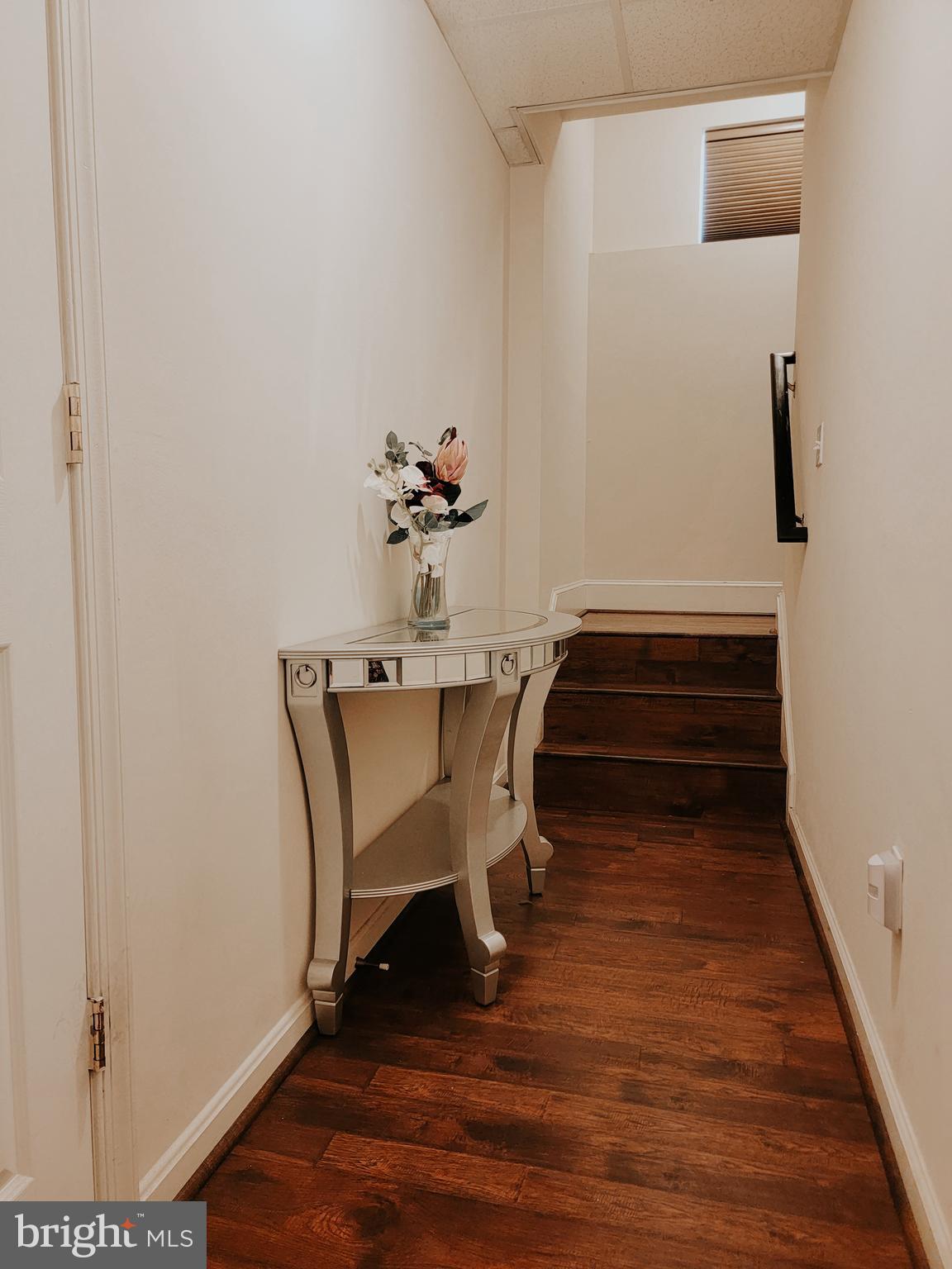 HICKORY HILLS - Residential