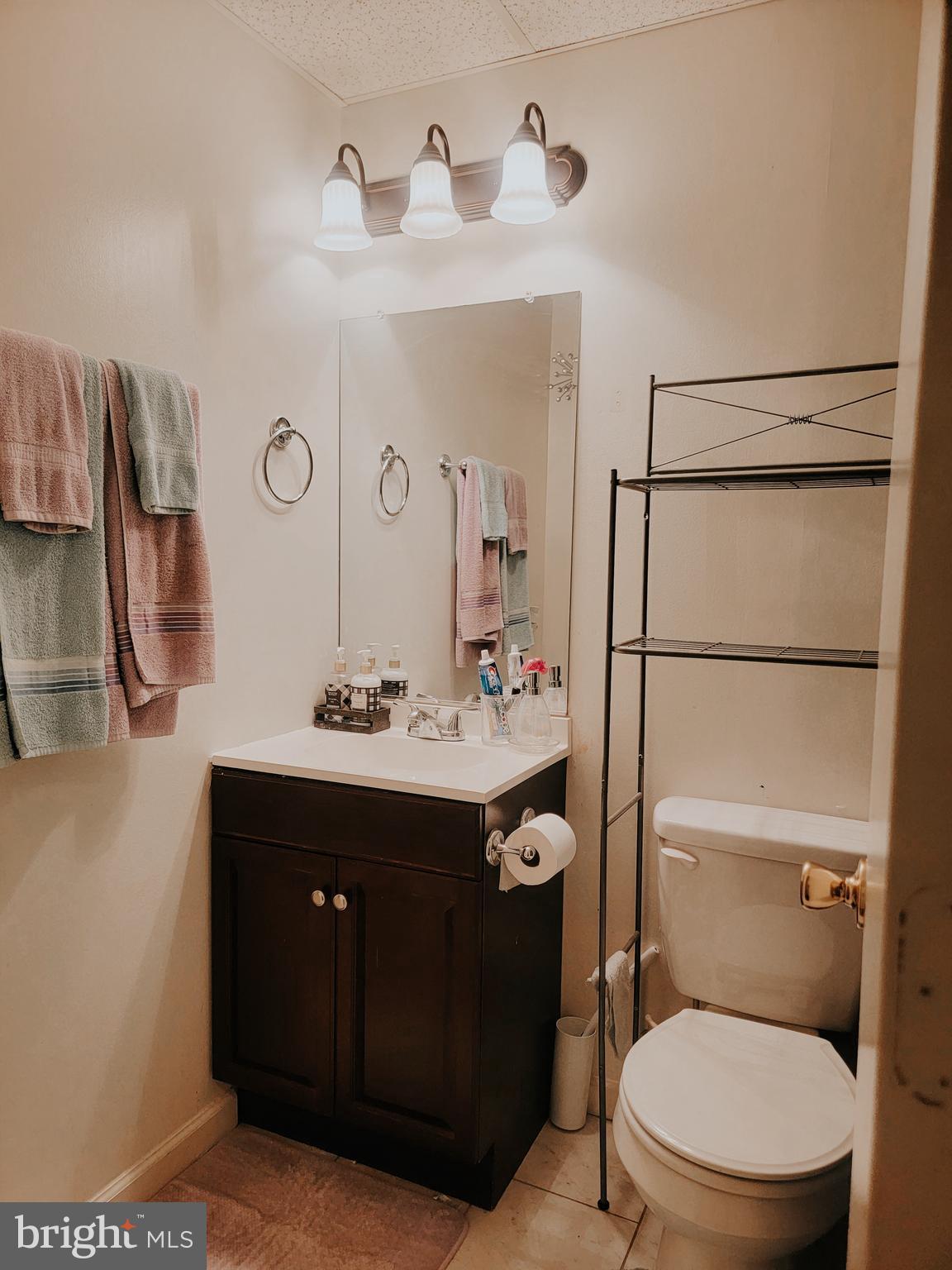 HICKORY HILLS - Residential