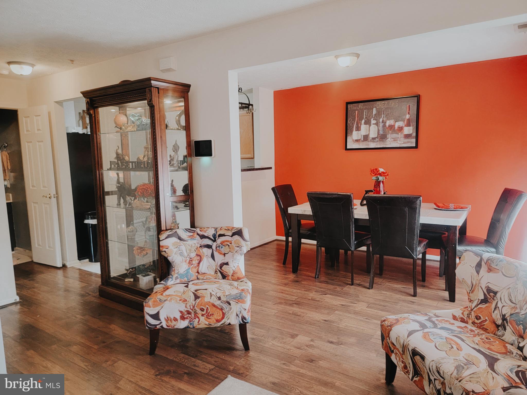 HICKORY HILLS - Residential