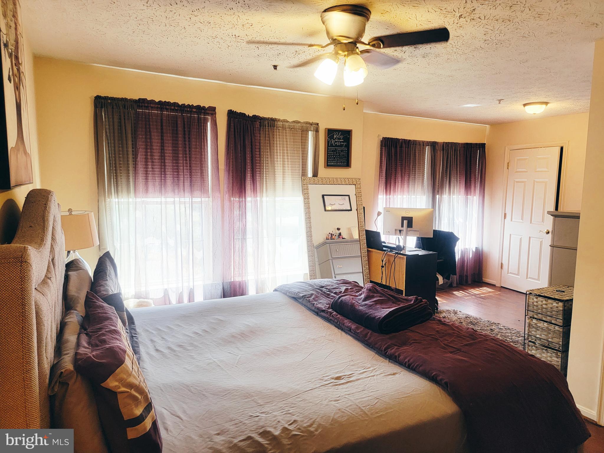 HICKORY HILLS - Residential