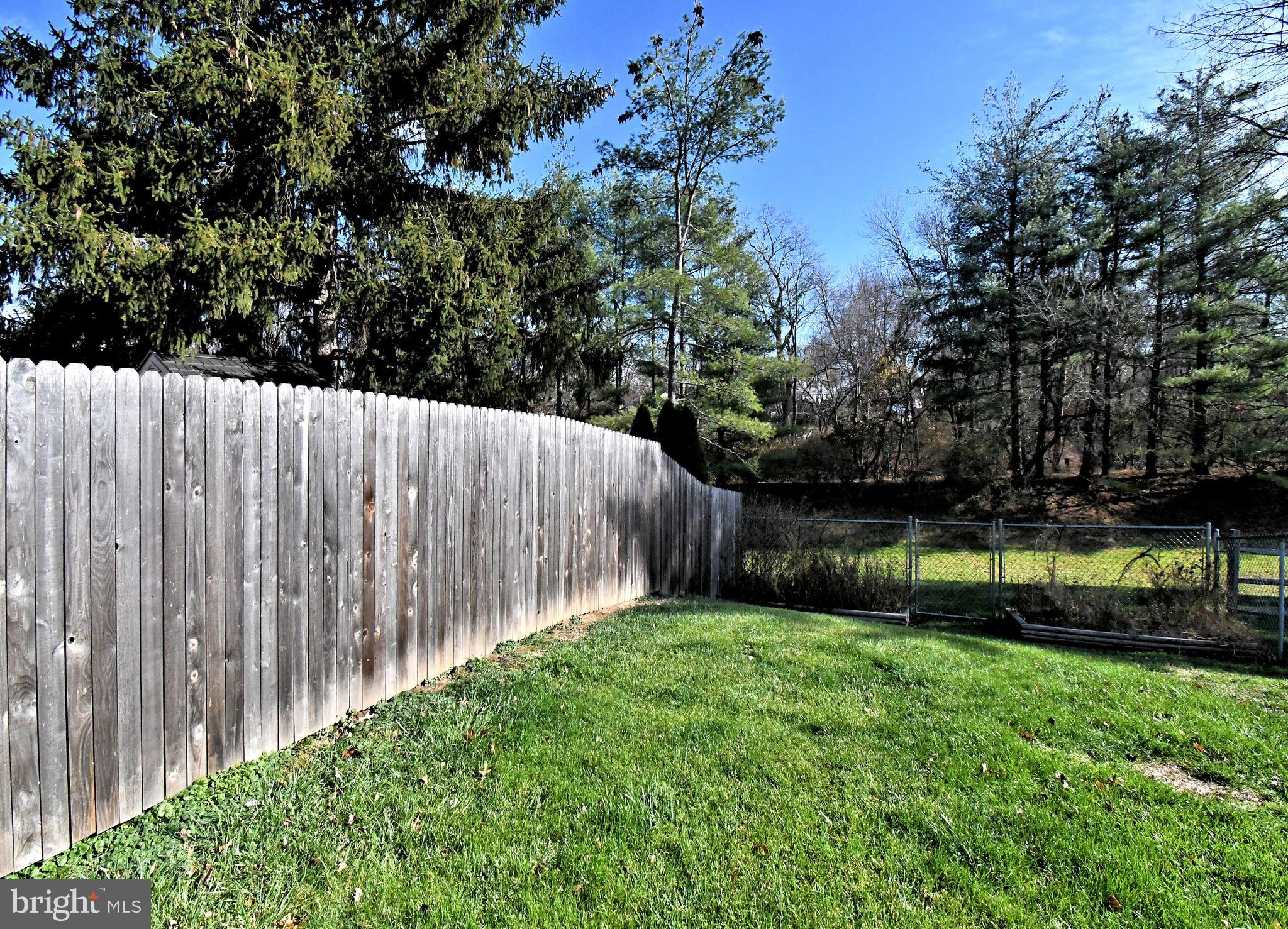 SAW MILL VALLEY - Residential