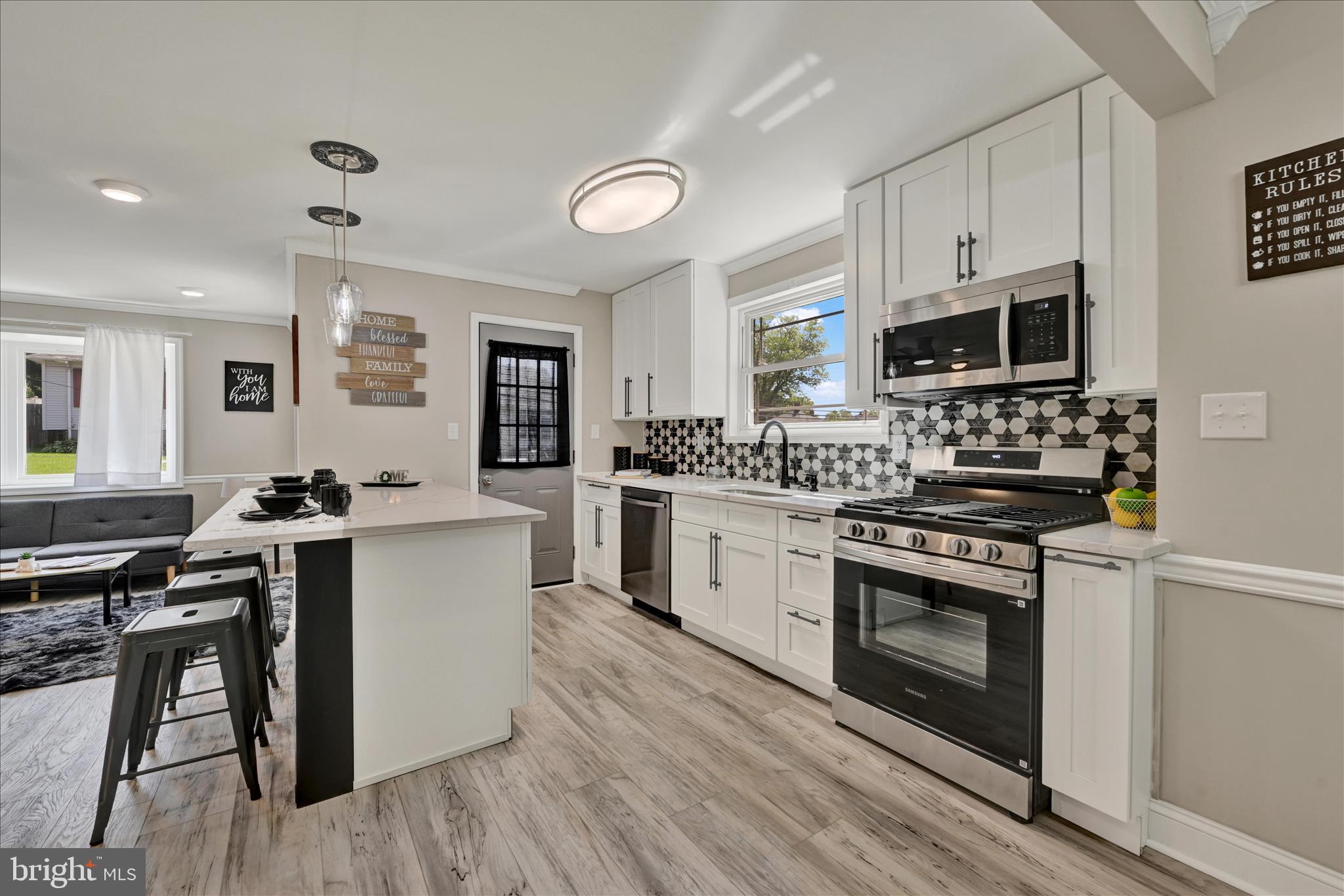 ROSEDALE - Residential