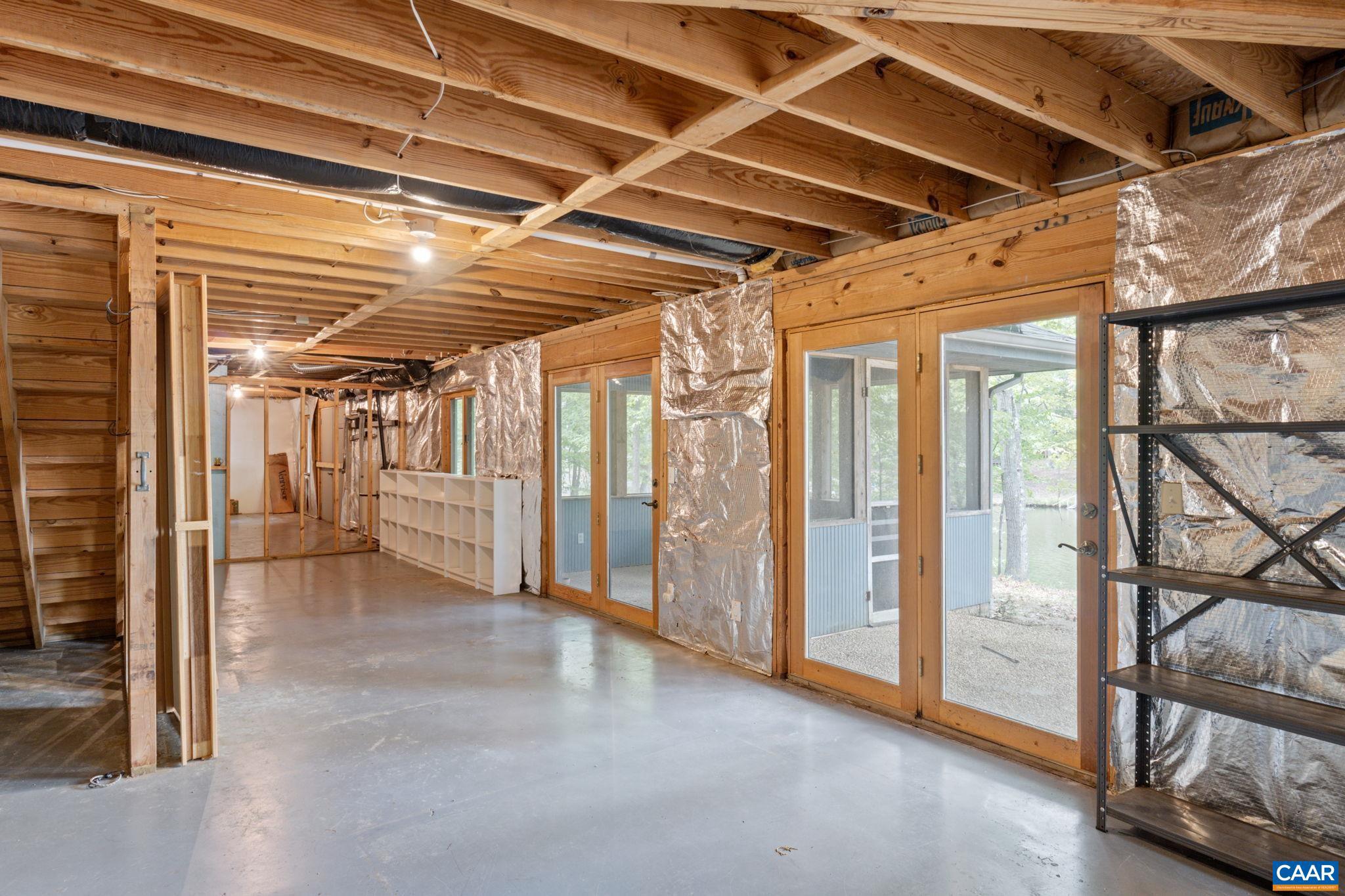 LAKE MONTICELLO - Residential