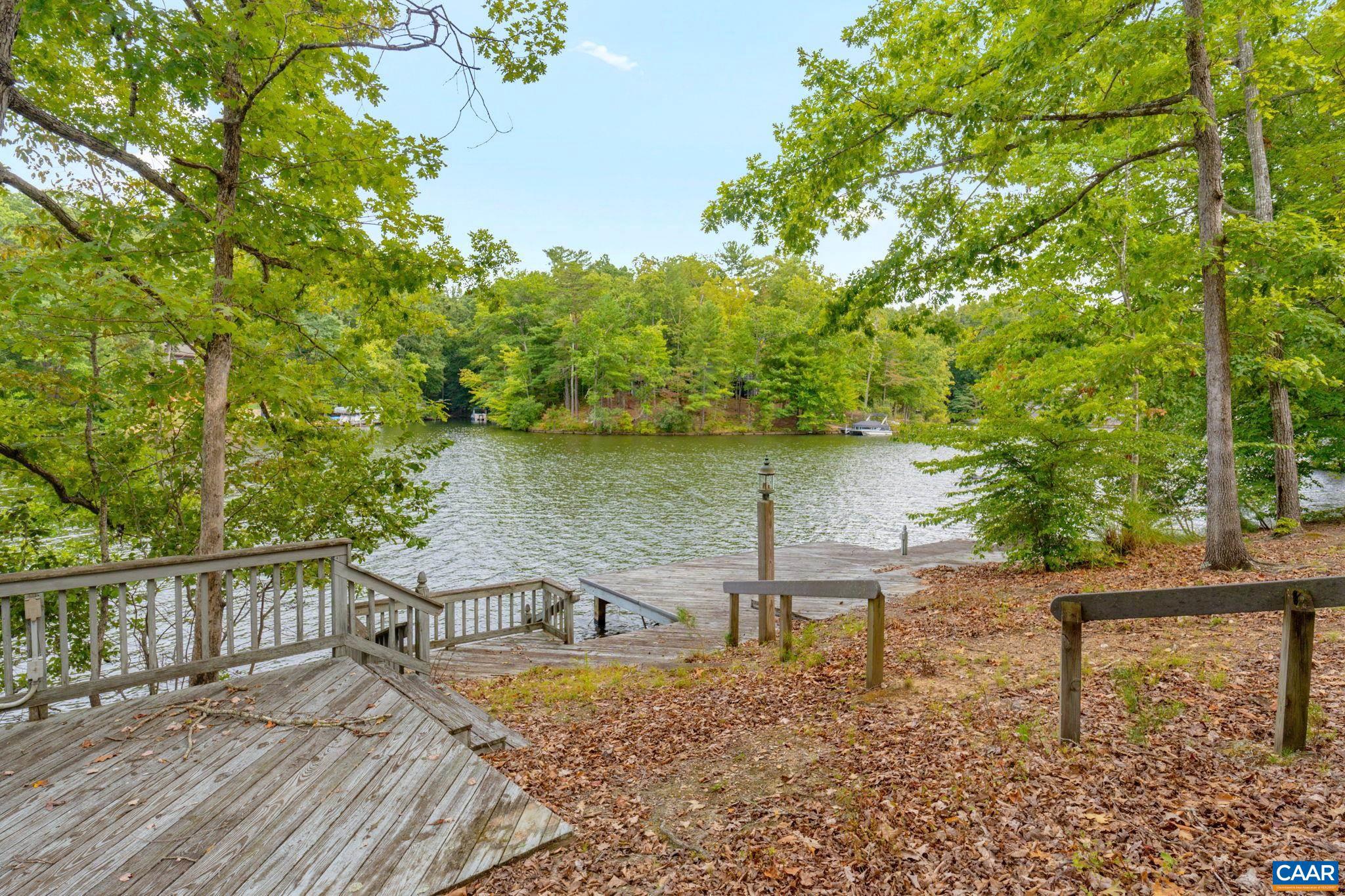 LAKE MONTICELLO - Residential