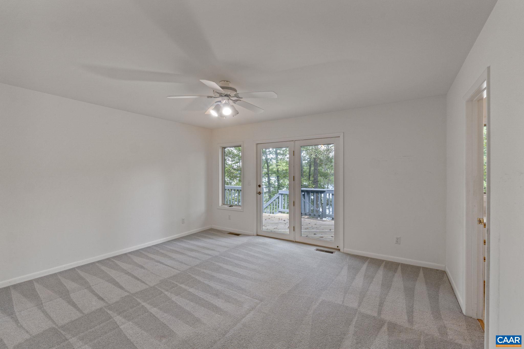 LAKE MONTICELLO - Residential