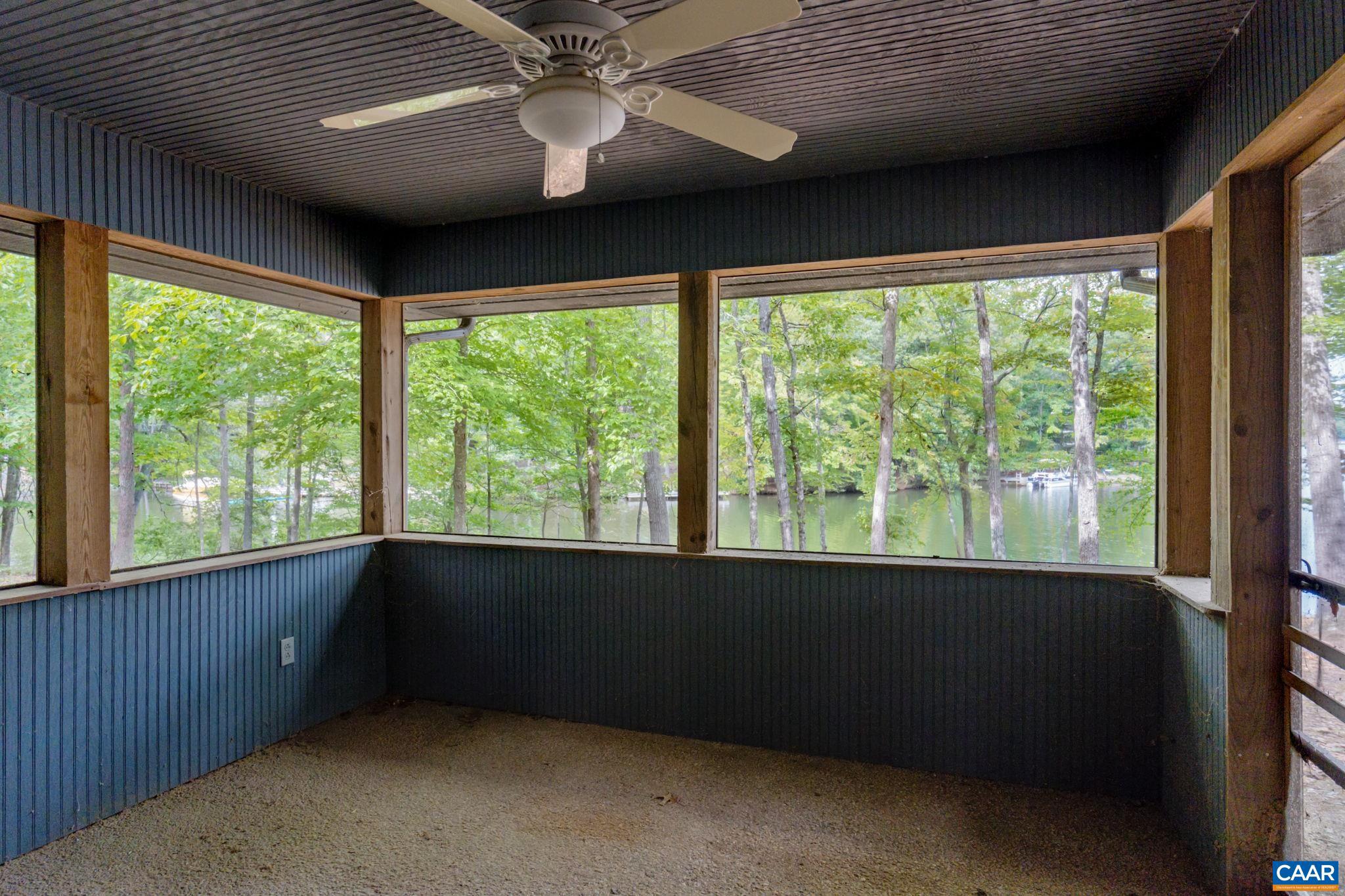 LAKE MONTICELLO - Residential