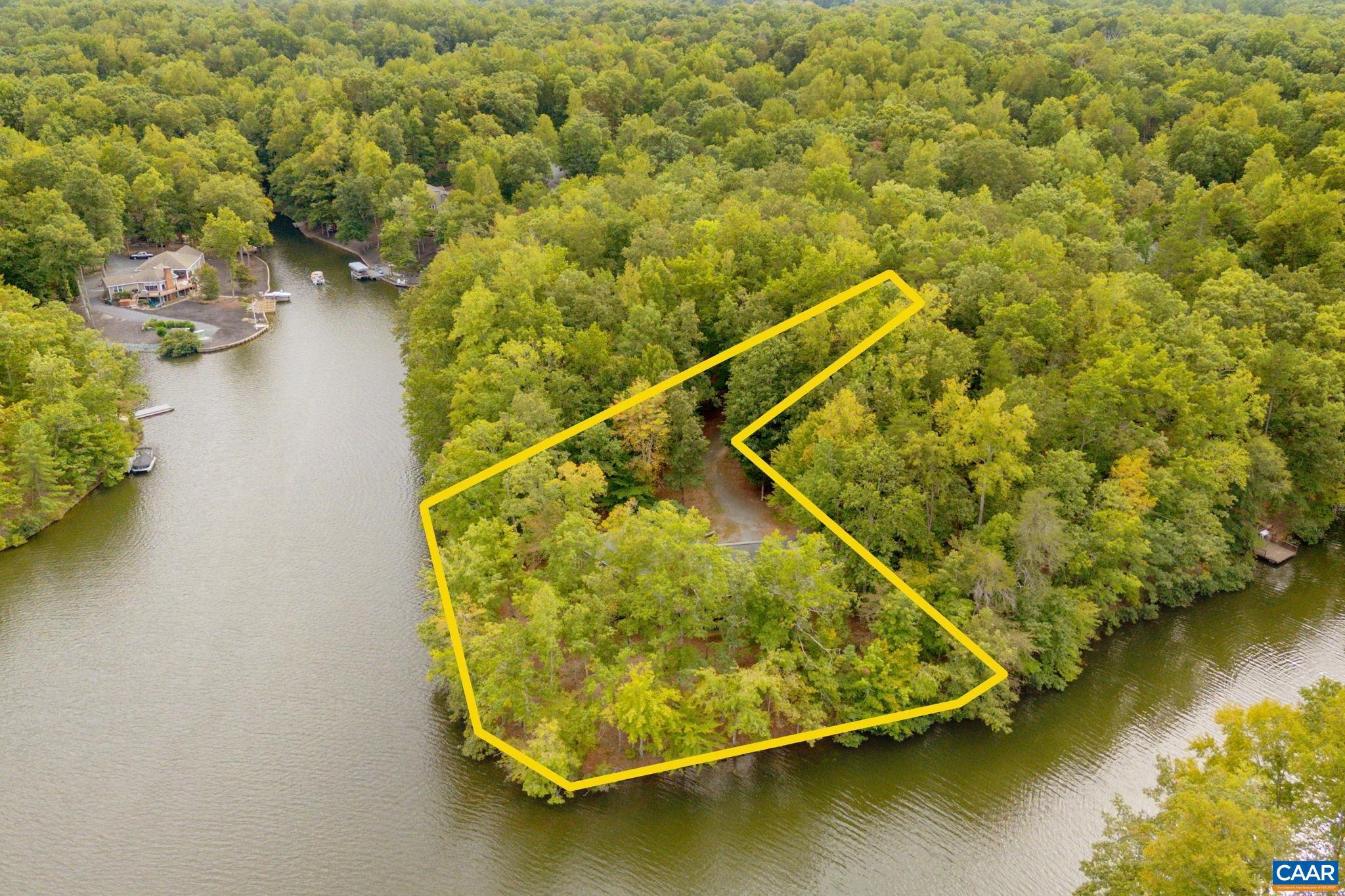 LAKE MONTICELLO - Residential