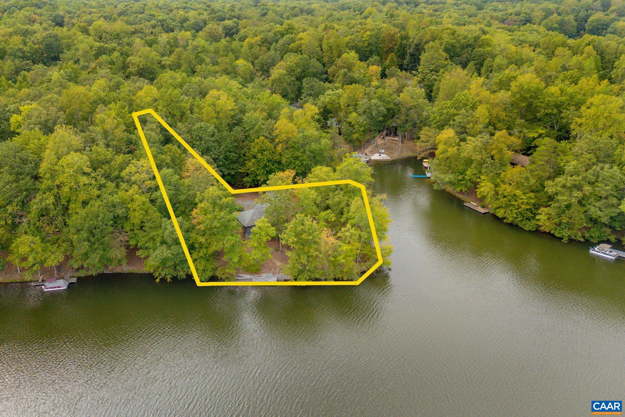 LAKE MONTICELLO - Residential