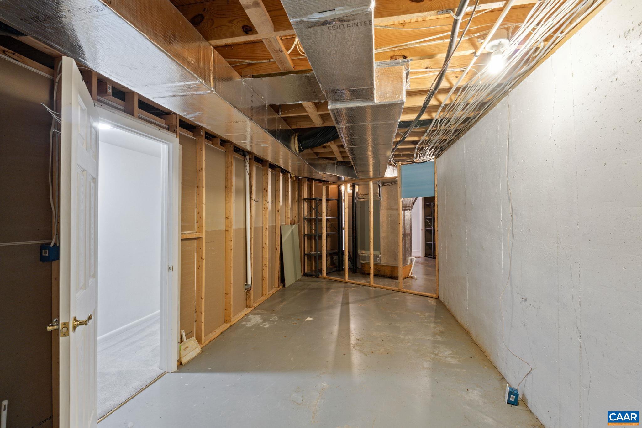 LAKE MONTICELLO - Residential