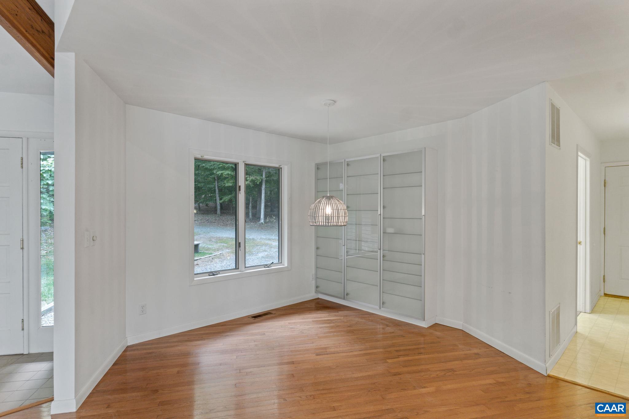 LAKE MONTICELLO - Residential