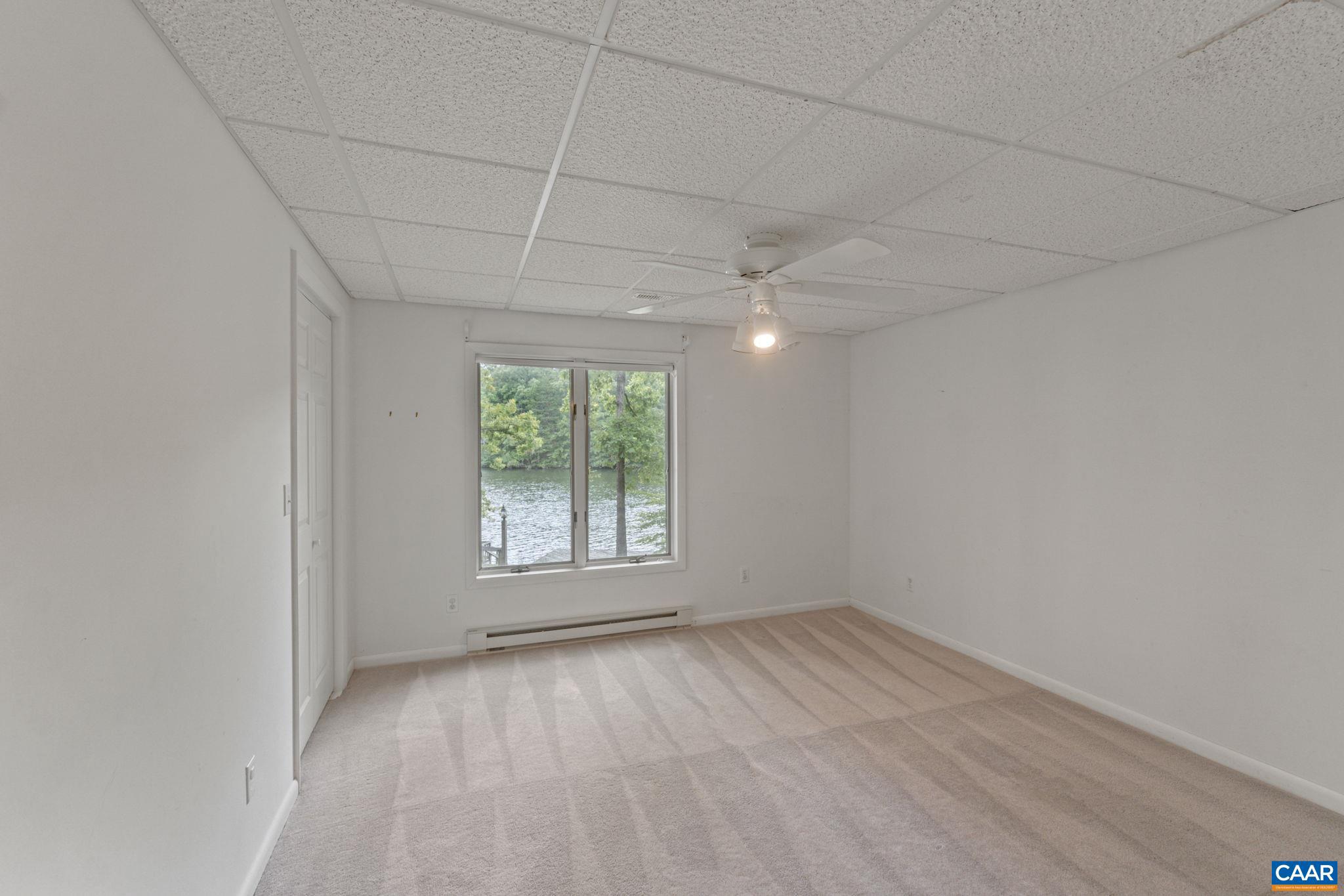 LAKE MONTICELLO - Residential