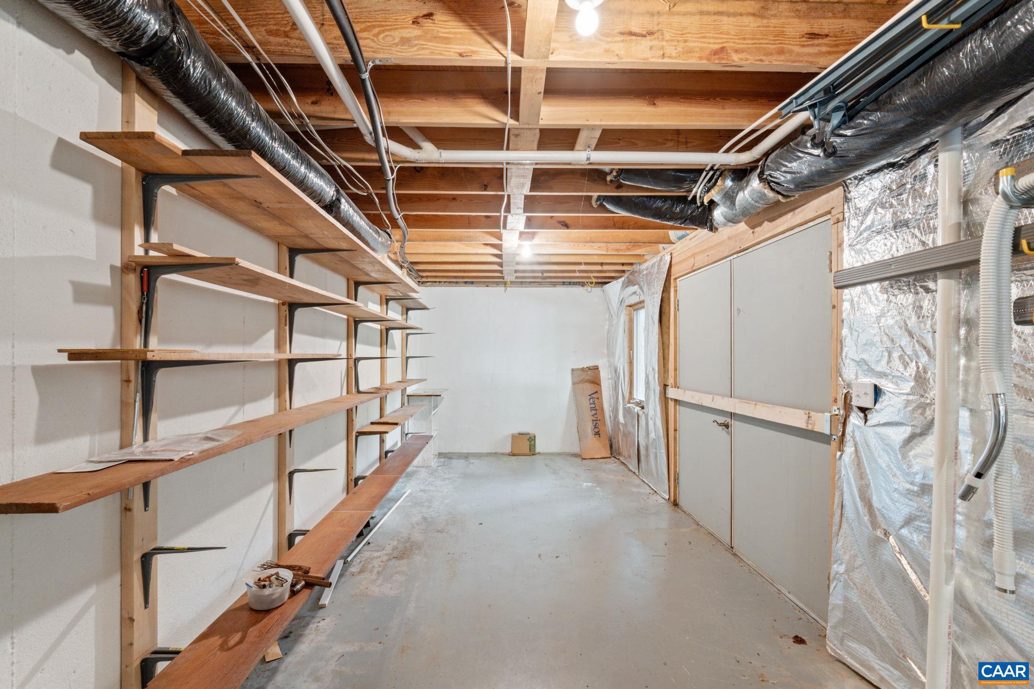 LAKE MONTICELLO - Residential