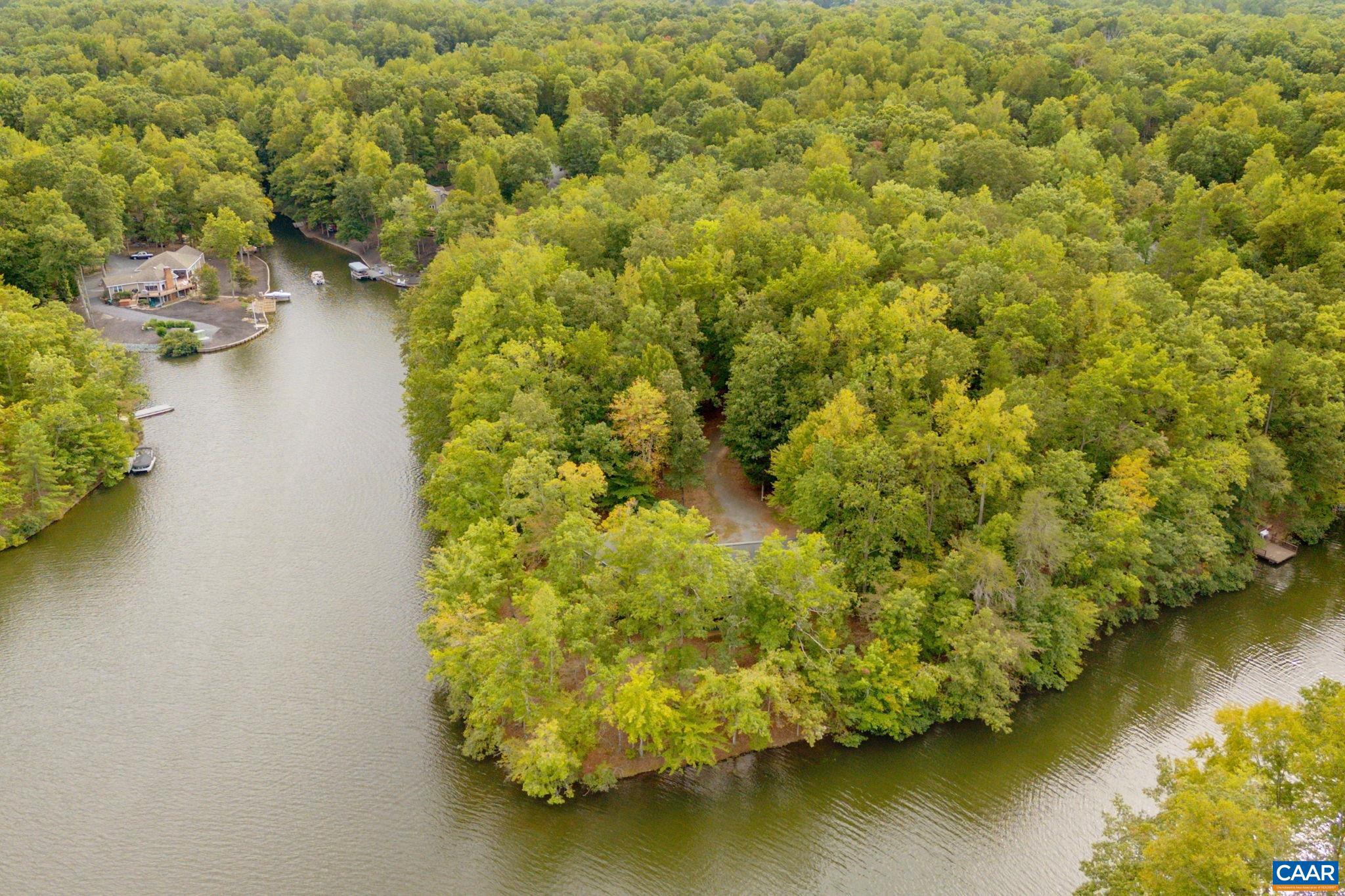 LAKE MONTICELLO - Residential
