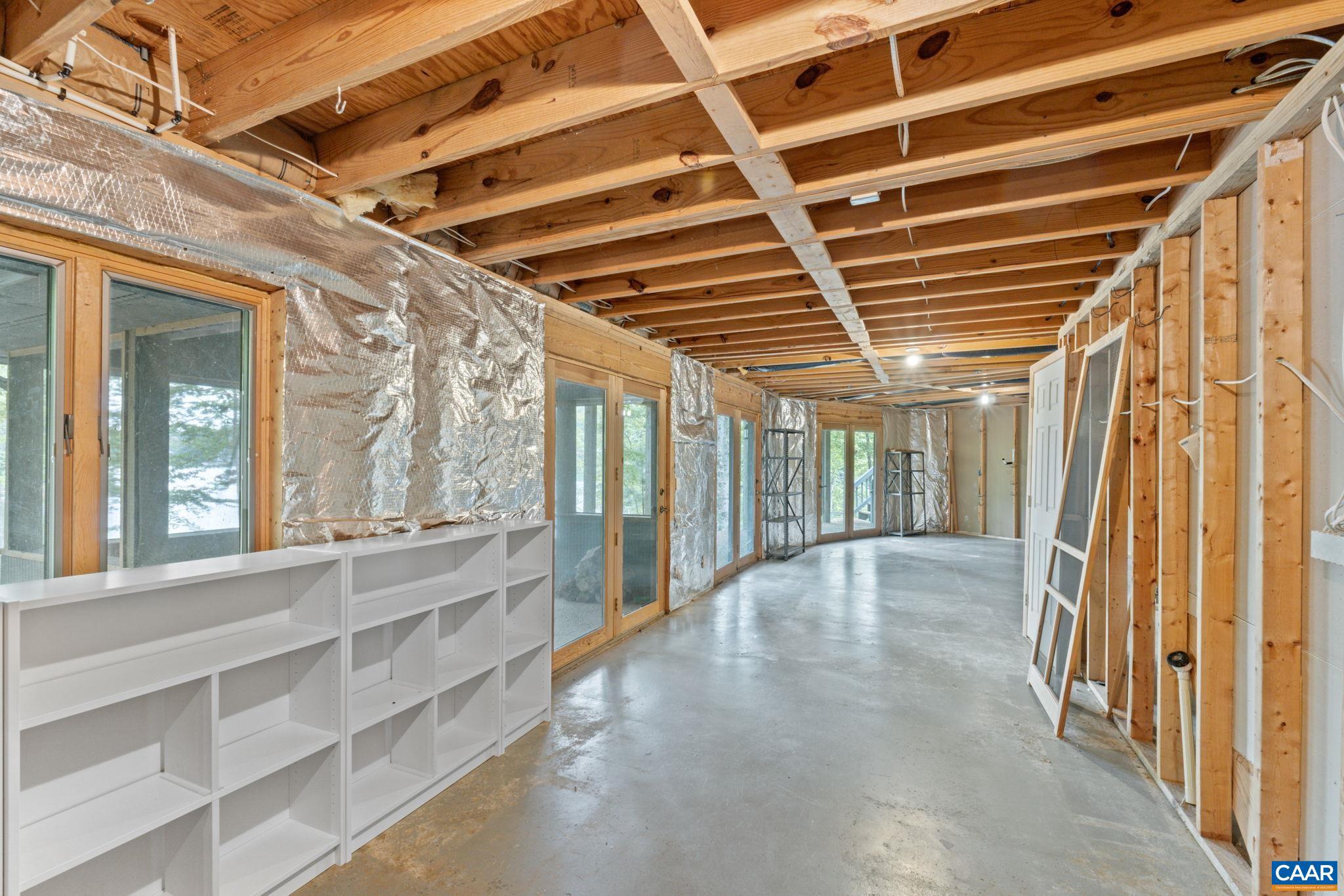 LAKE MONTICELLO - Residential