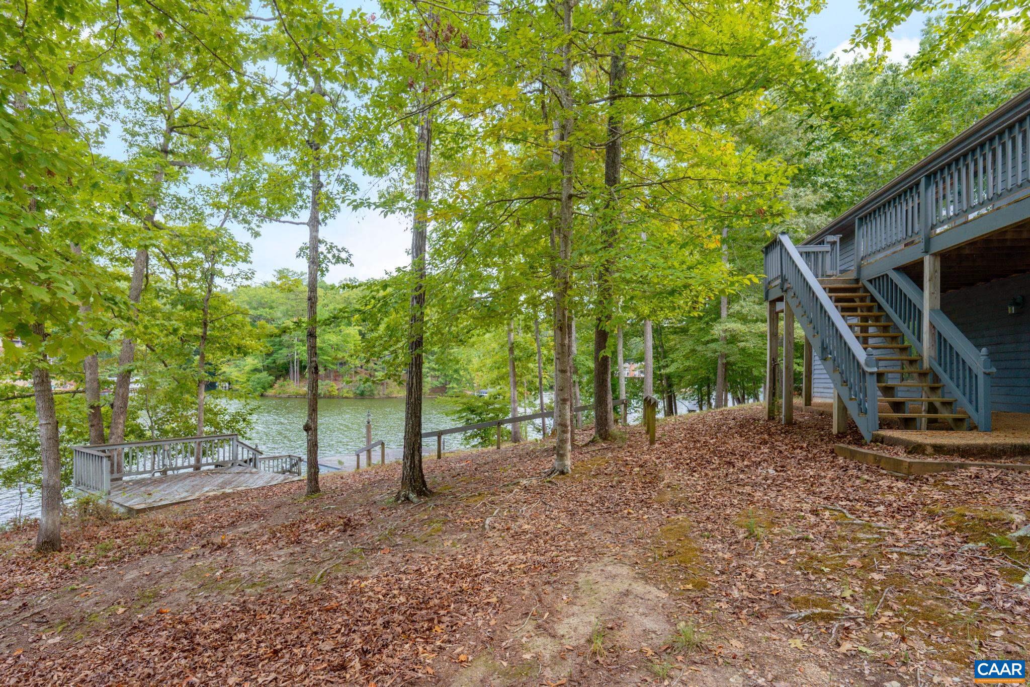 LAKE MONTICELLO - Residential