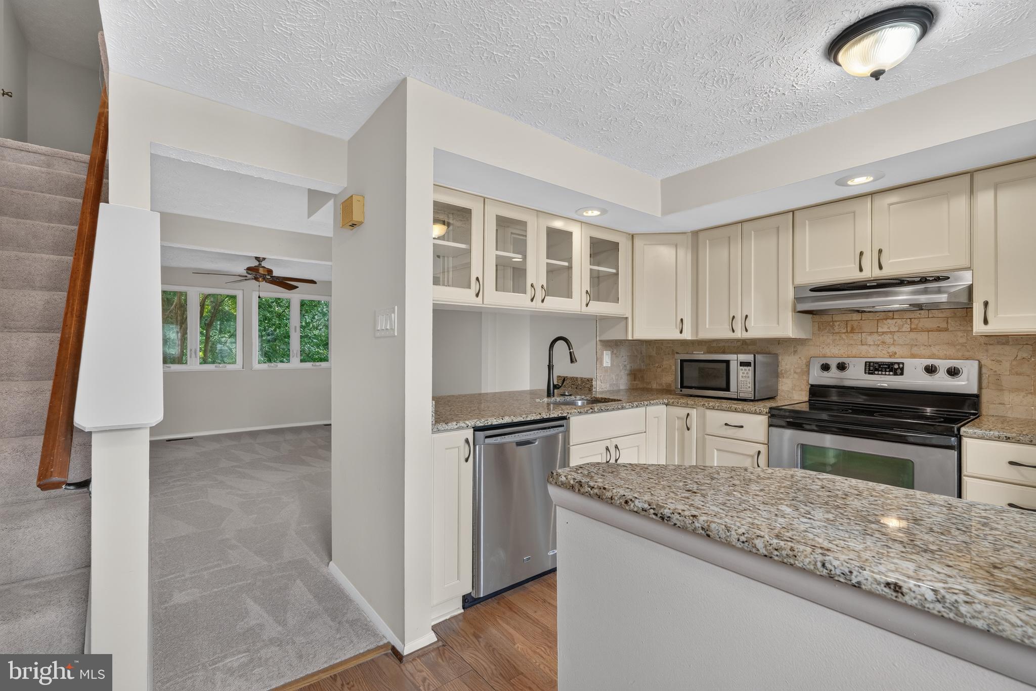 Search Homes 2 6313 SUNSET TERRACE