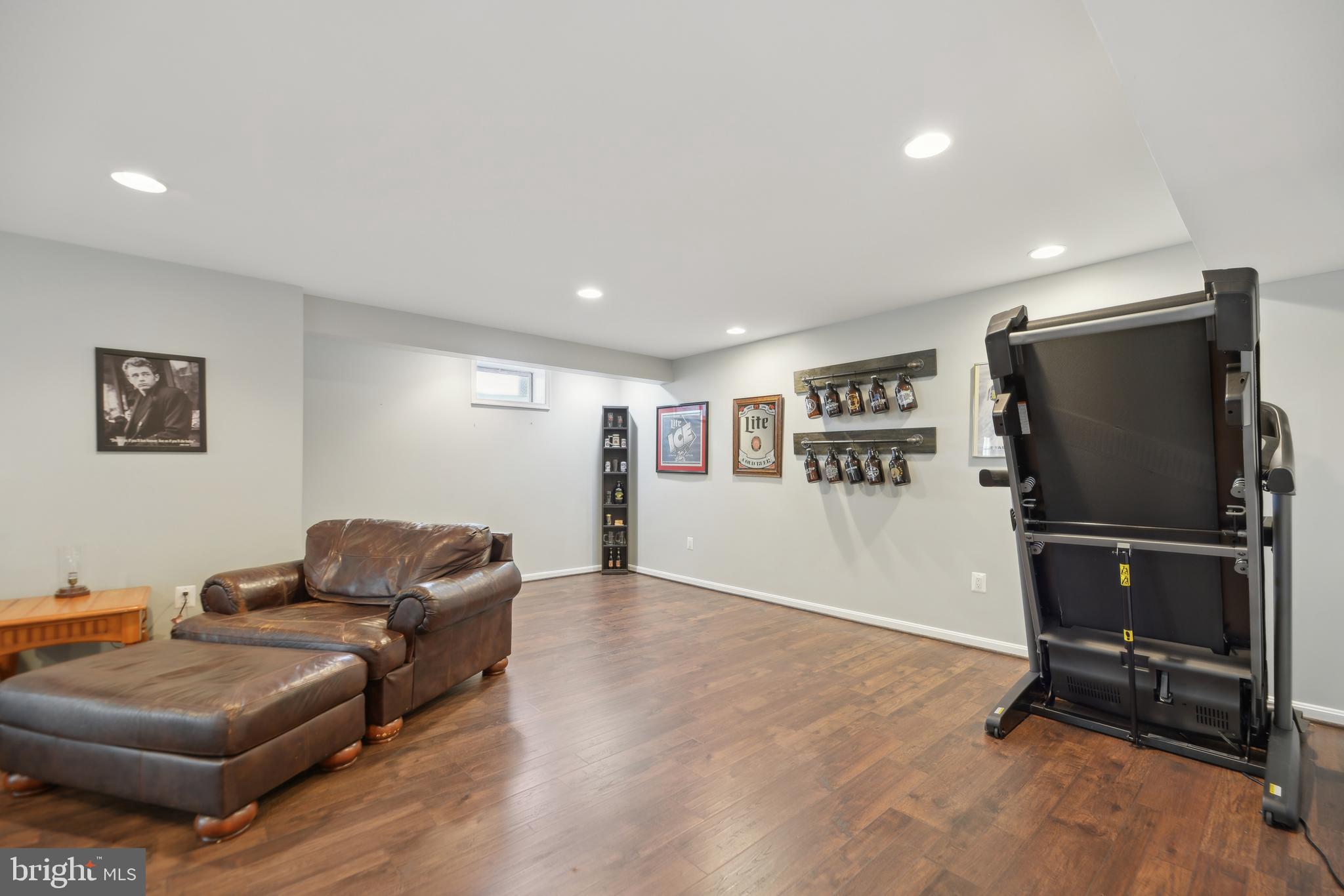 MEADOWS AT MORRIS FARM - Residential