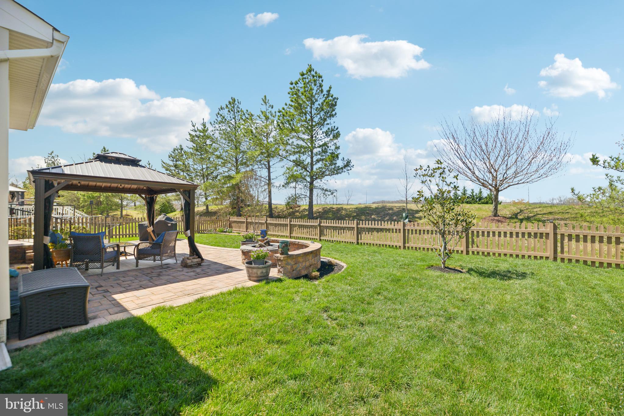 MEADOWS AT MORRIS FARM - Residential