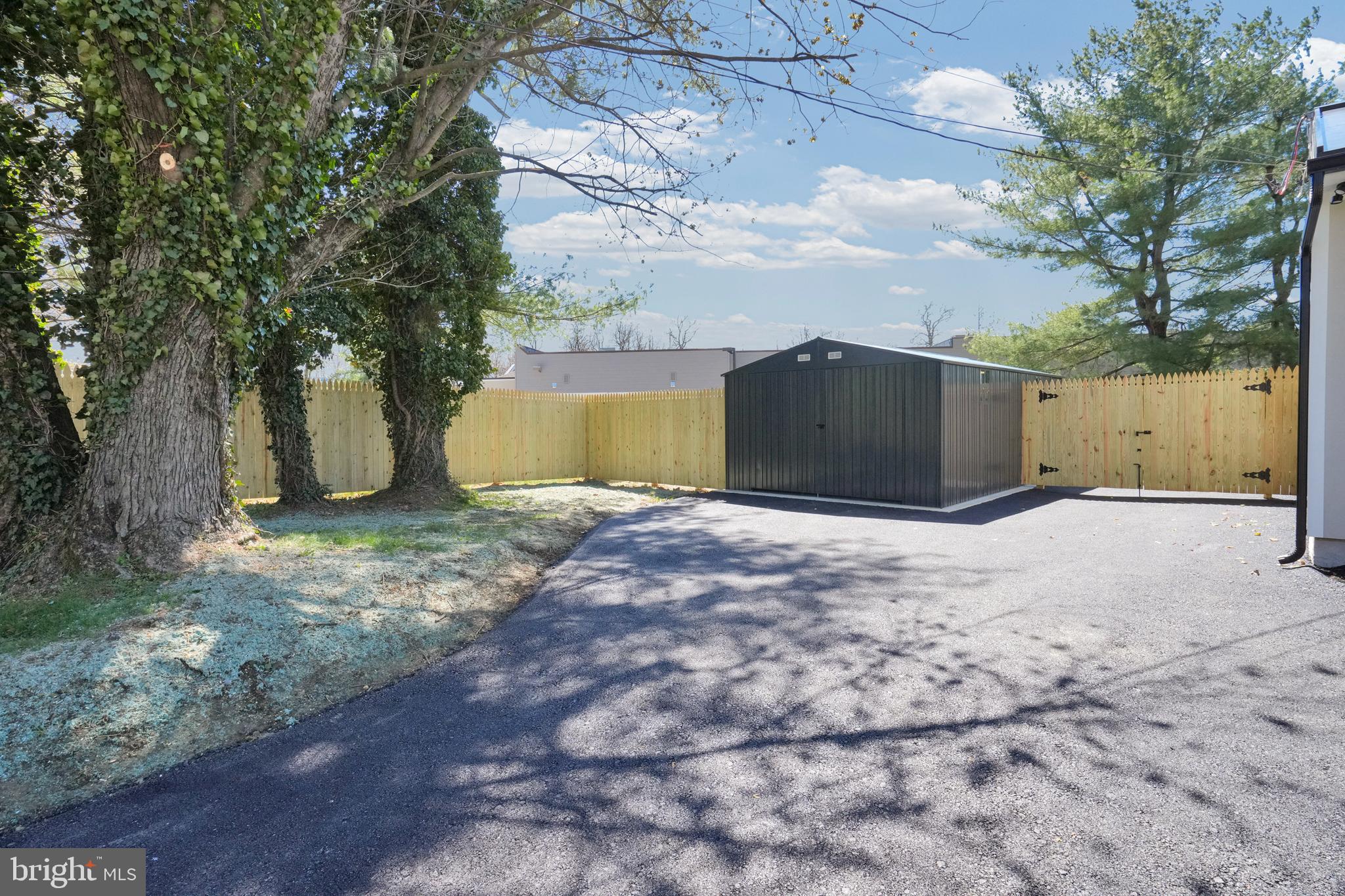 GARY TERRACE - Residential