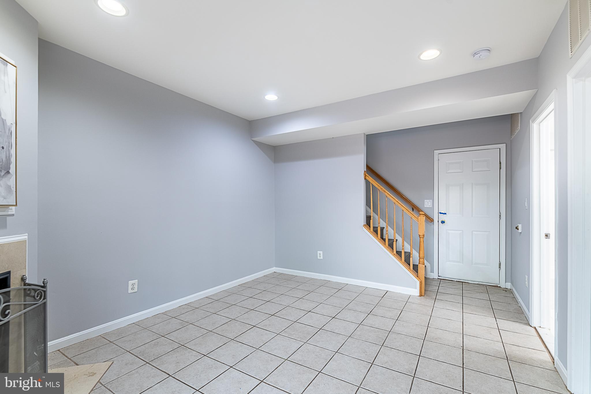 STONE RIDGE NORTH - Residential Lease