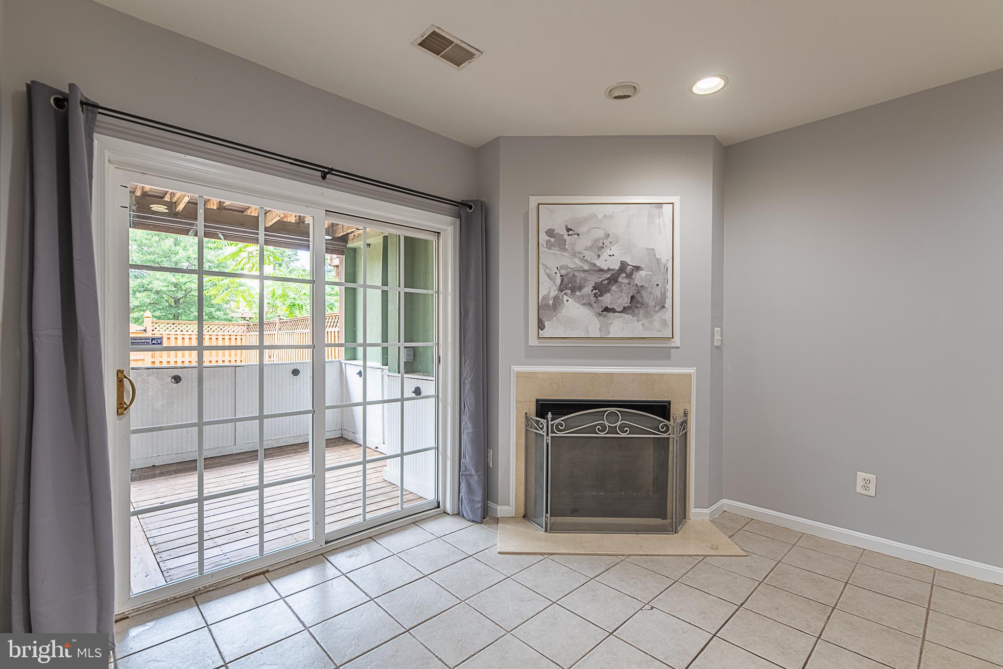 STONE RIDGE NORTH - Residential Lease