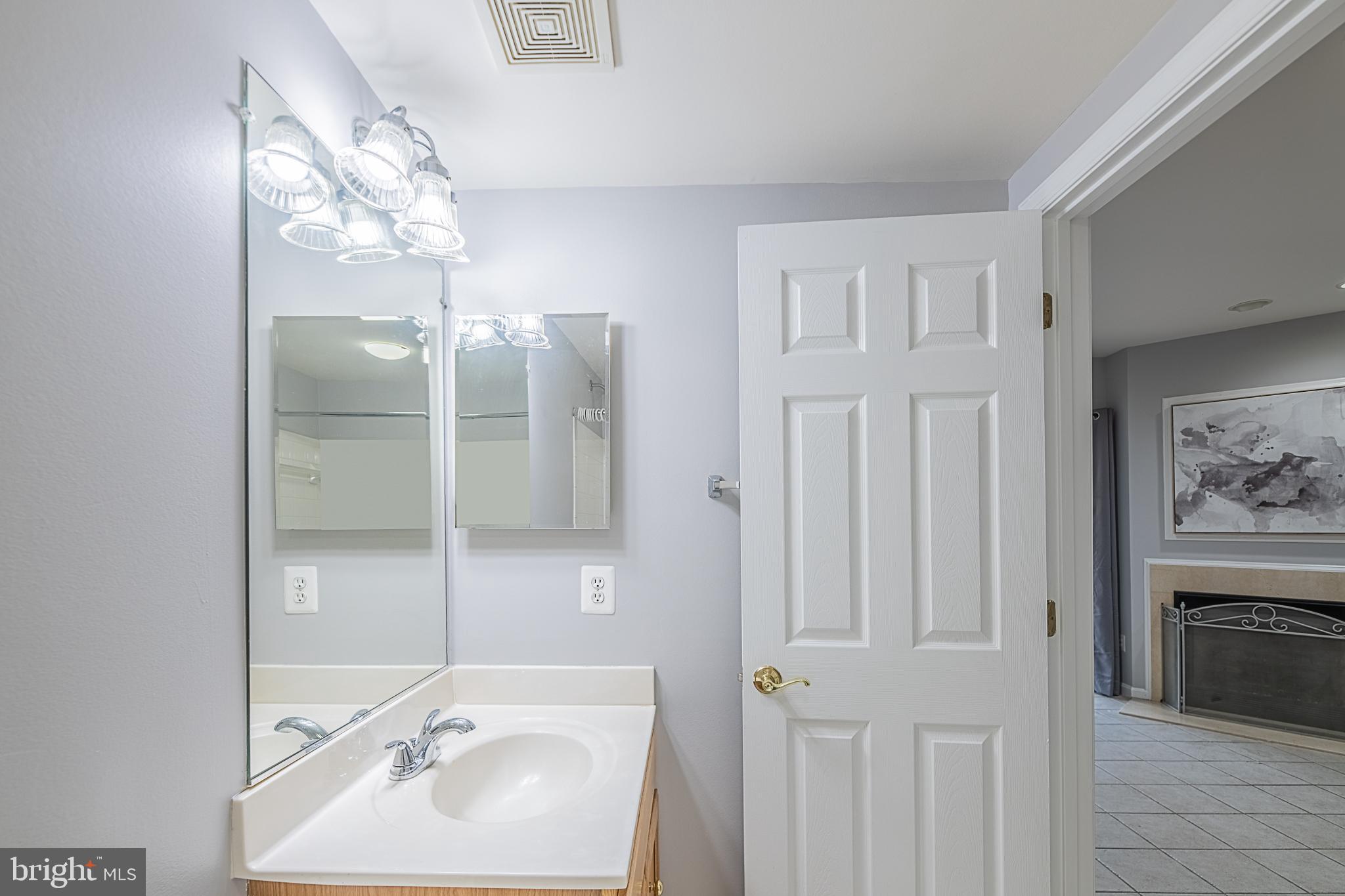 STONE RIDGE NORTH - Residential Lease