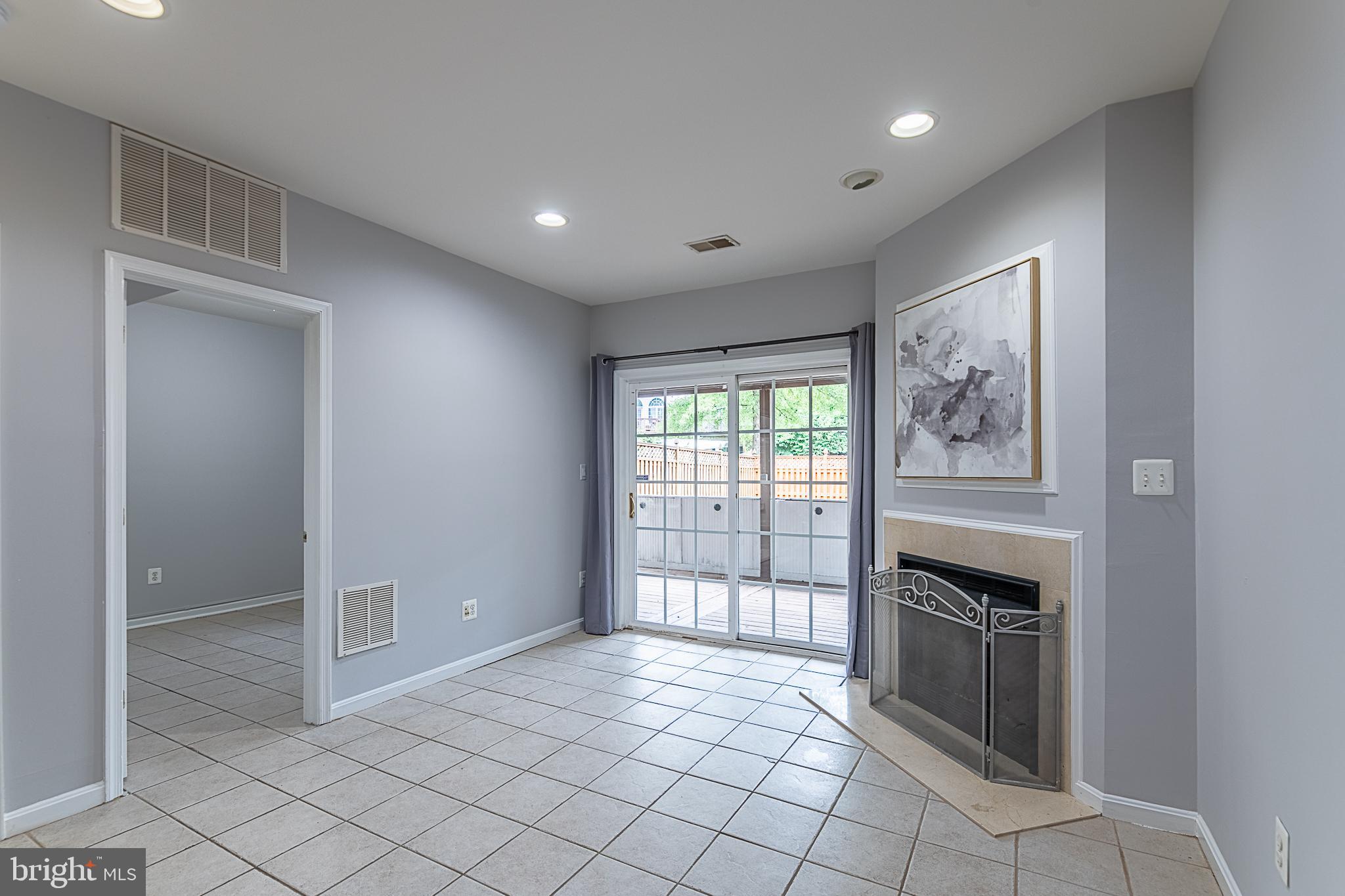 STONE RIDGE NORTH - Residential Lease