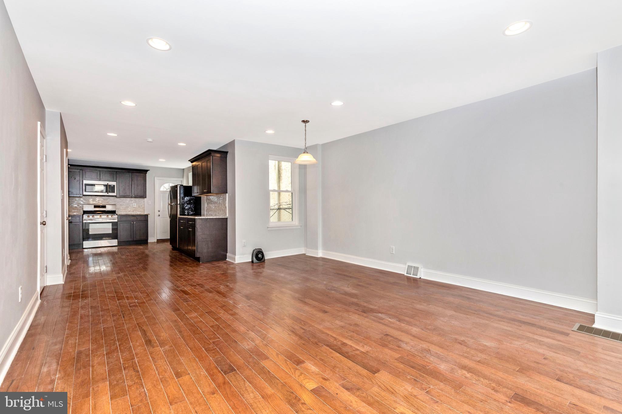 UNIVERSITY CITY - Residential Lease