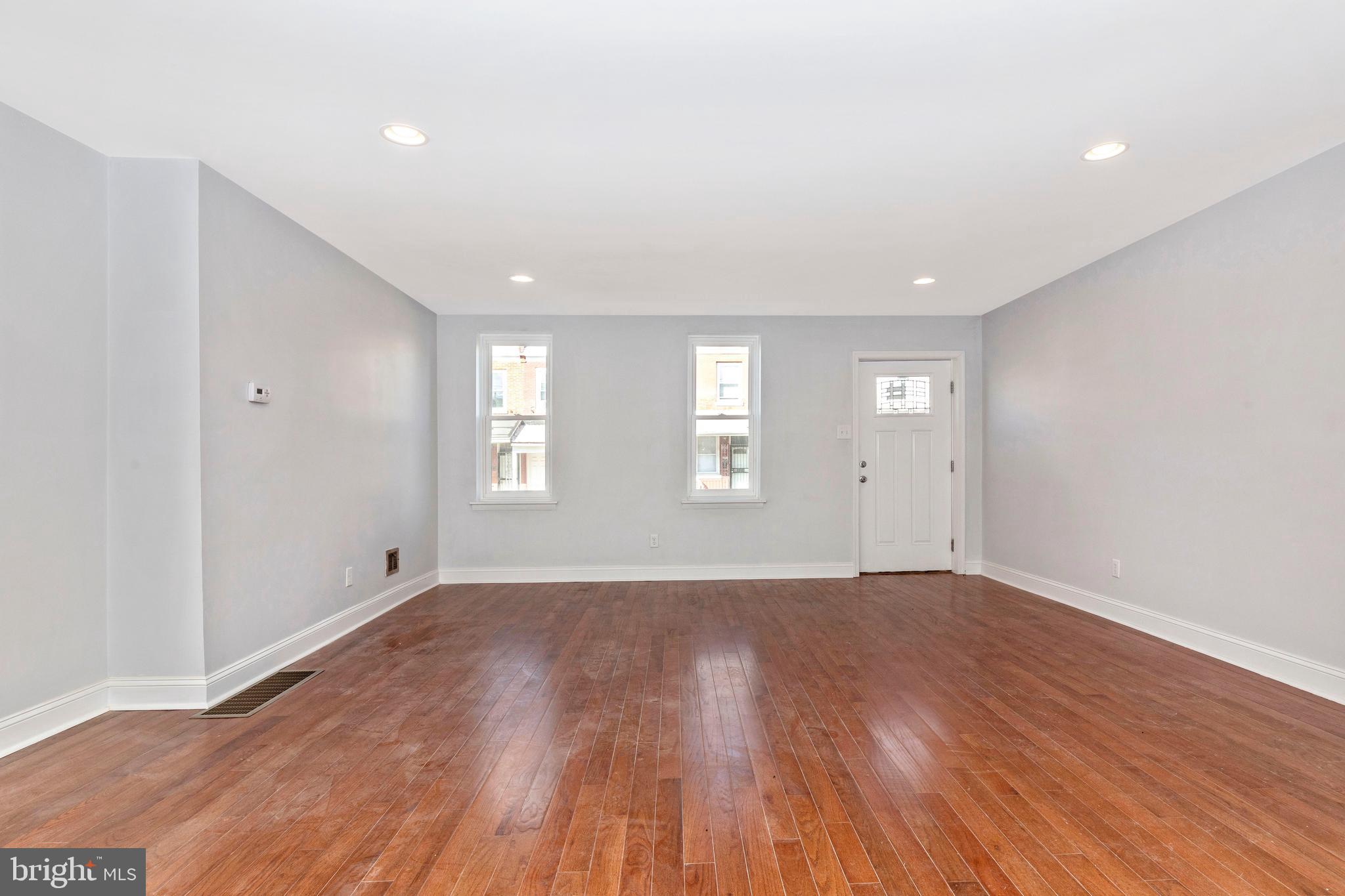 UNIVERSITY CITY - Residential Lease