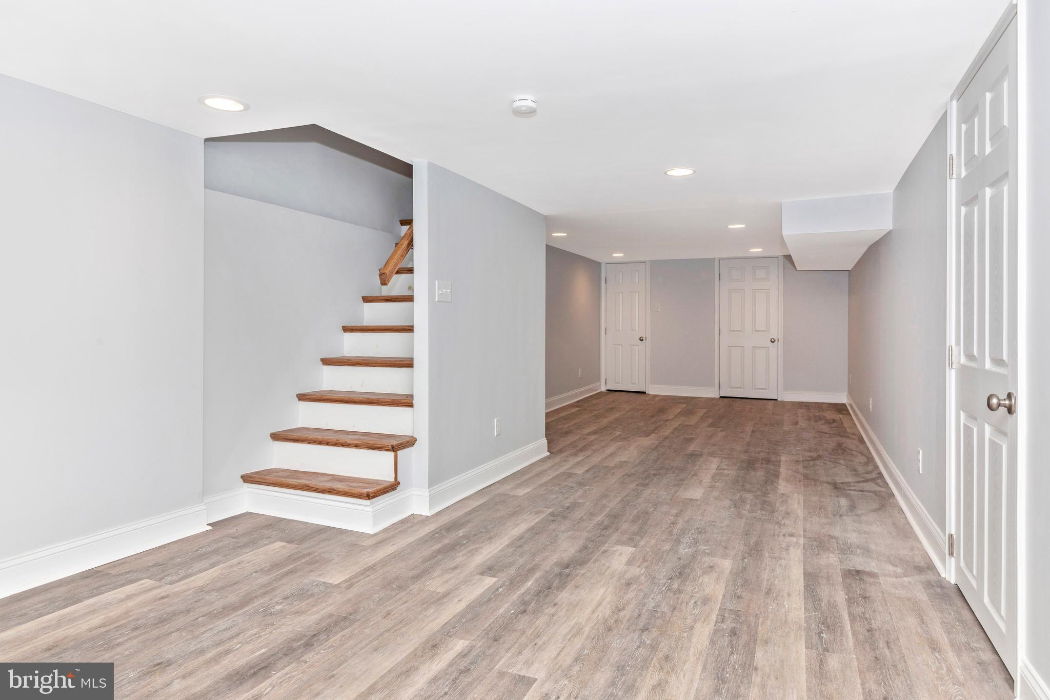 UNIVERSITY CITY - Residential Lease