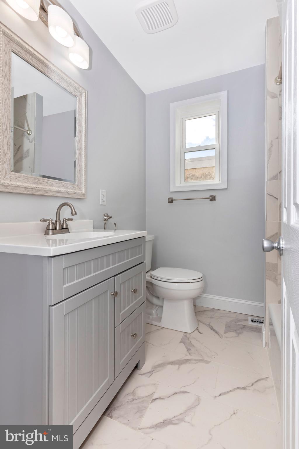 UNIVERSITY CITY - Residential Lease