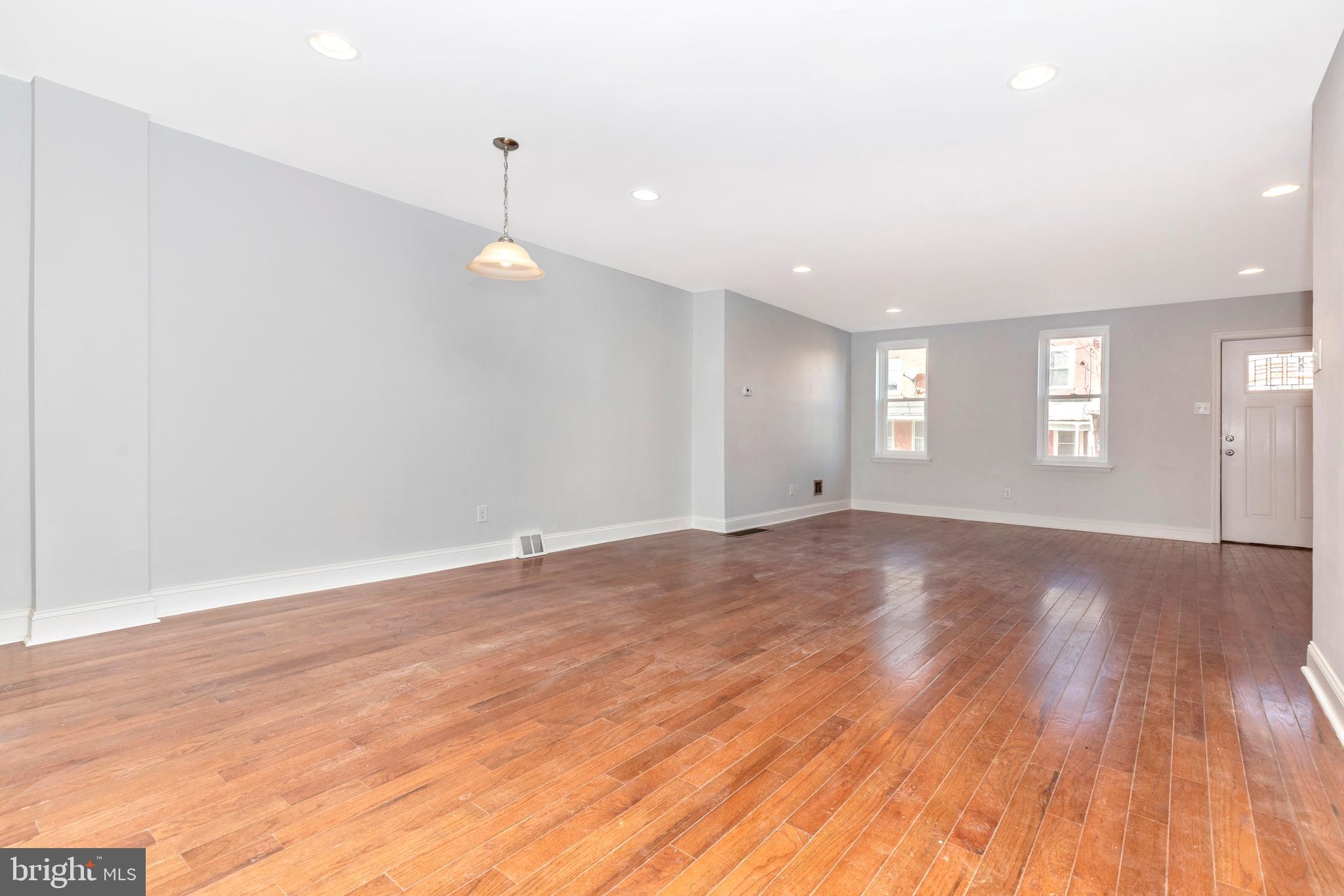 UNIVERSITY CITY - Residential Lease