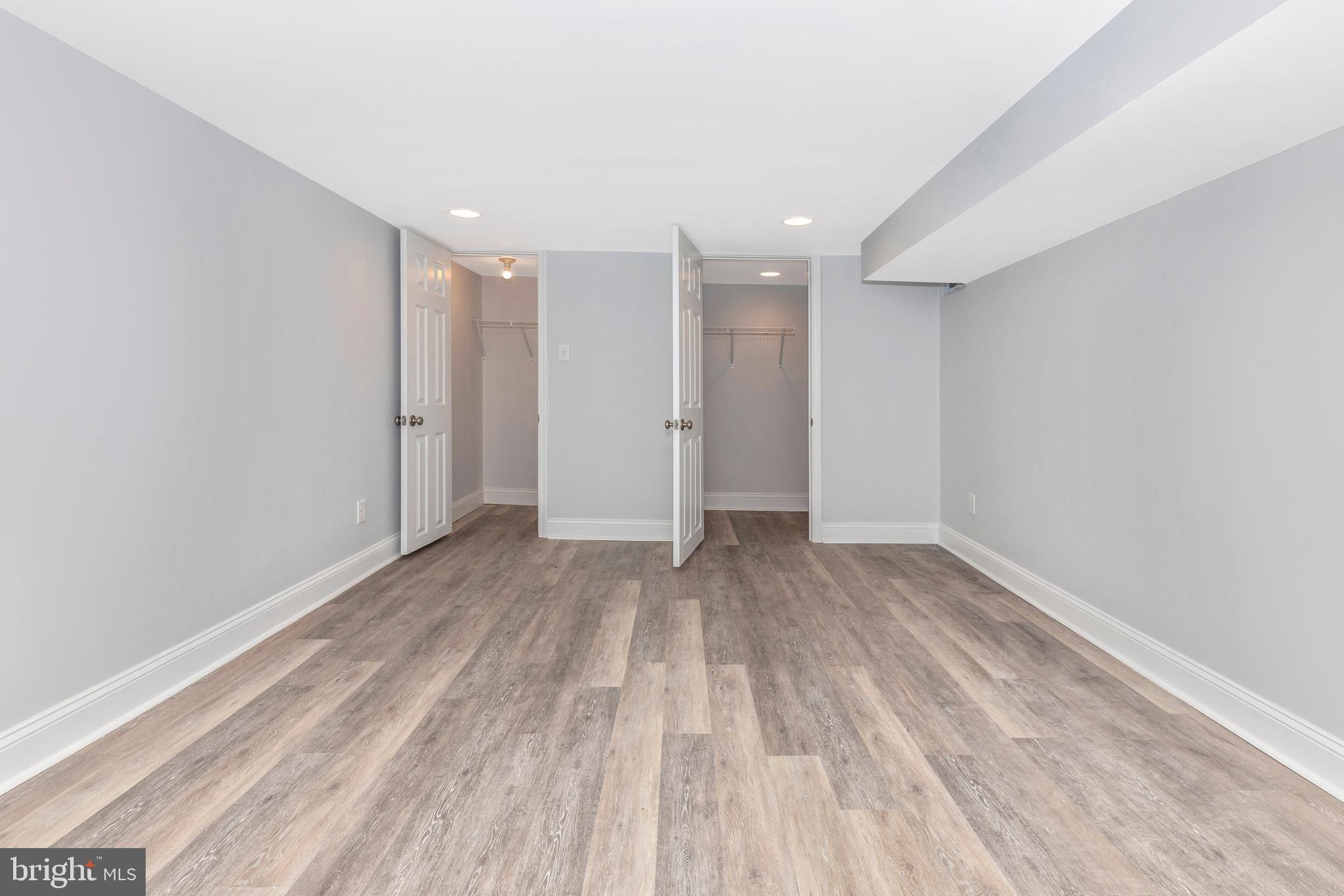 UNIVERSITY CITY - Residential Lease