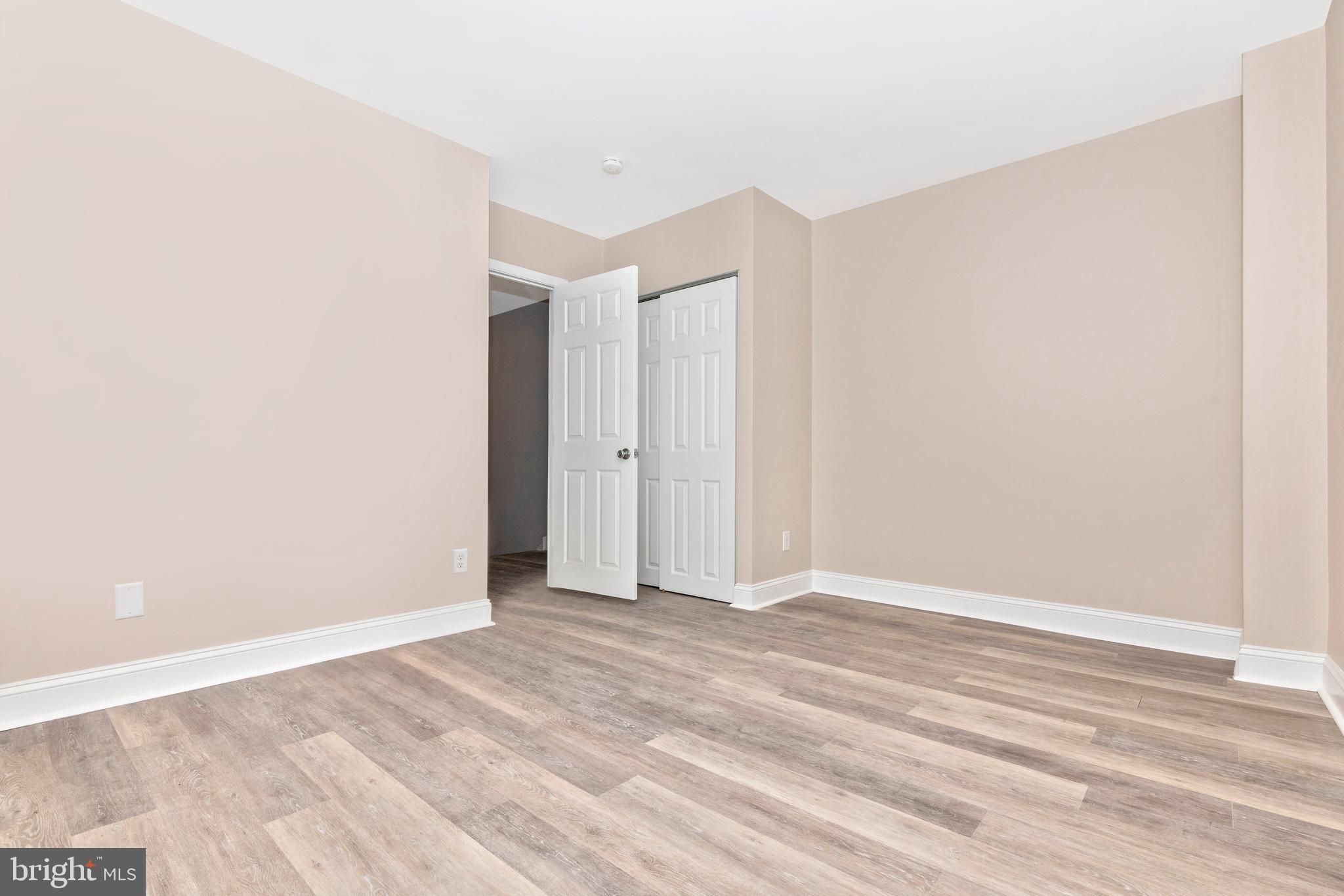 UNIVERSITY CITY - Residential Lease