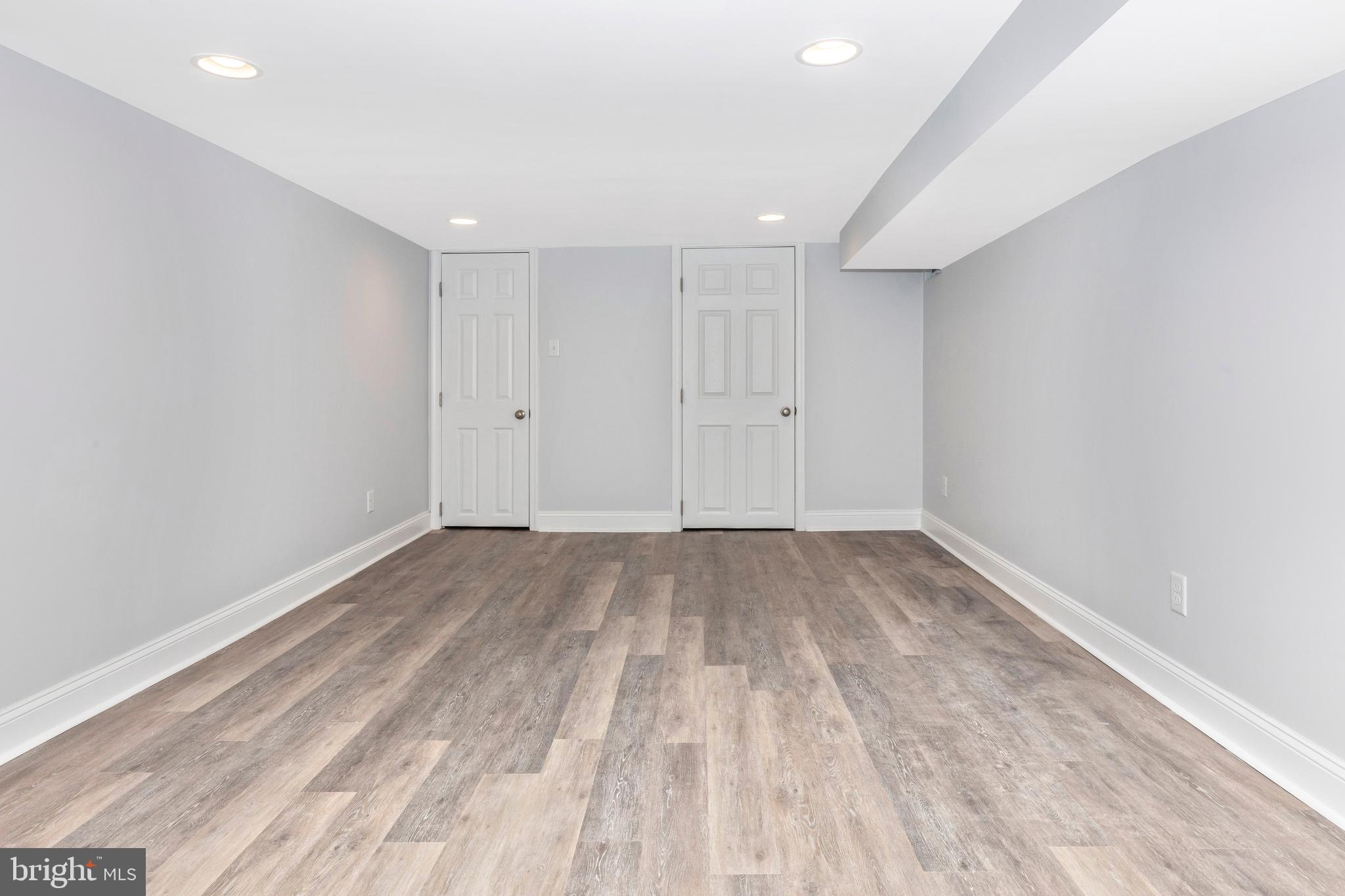 UNIVERSITY CITY - Residential Lease