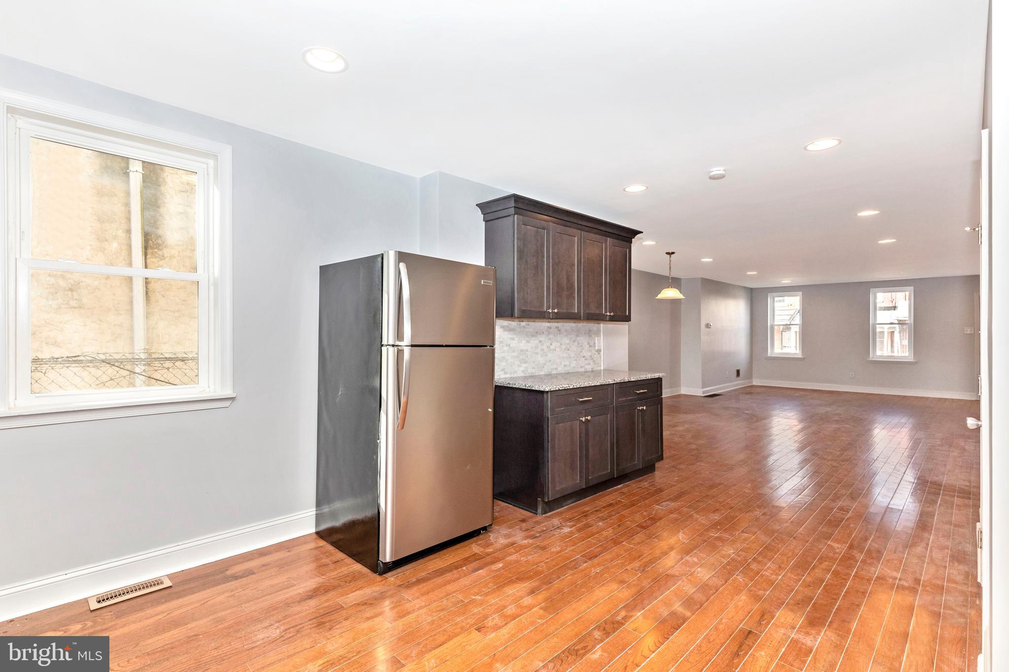 UNIVERSITY CITY - Residential Lease