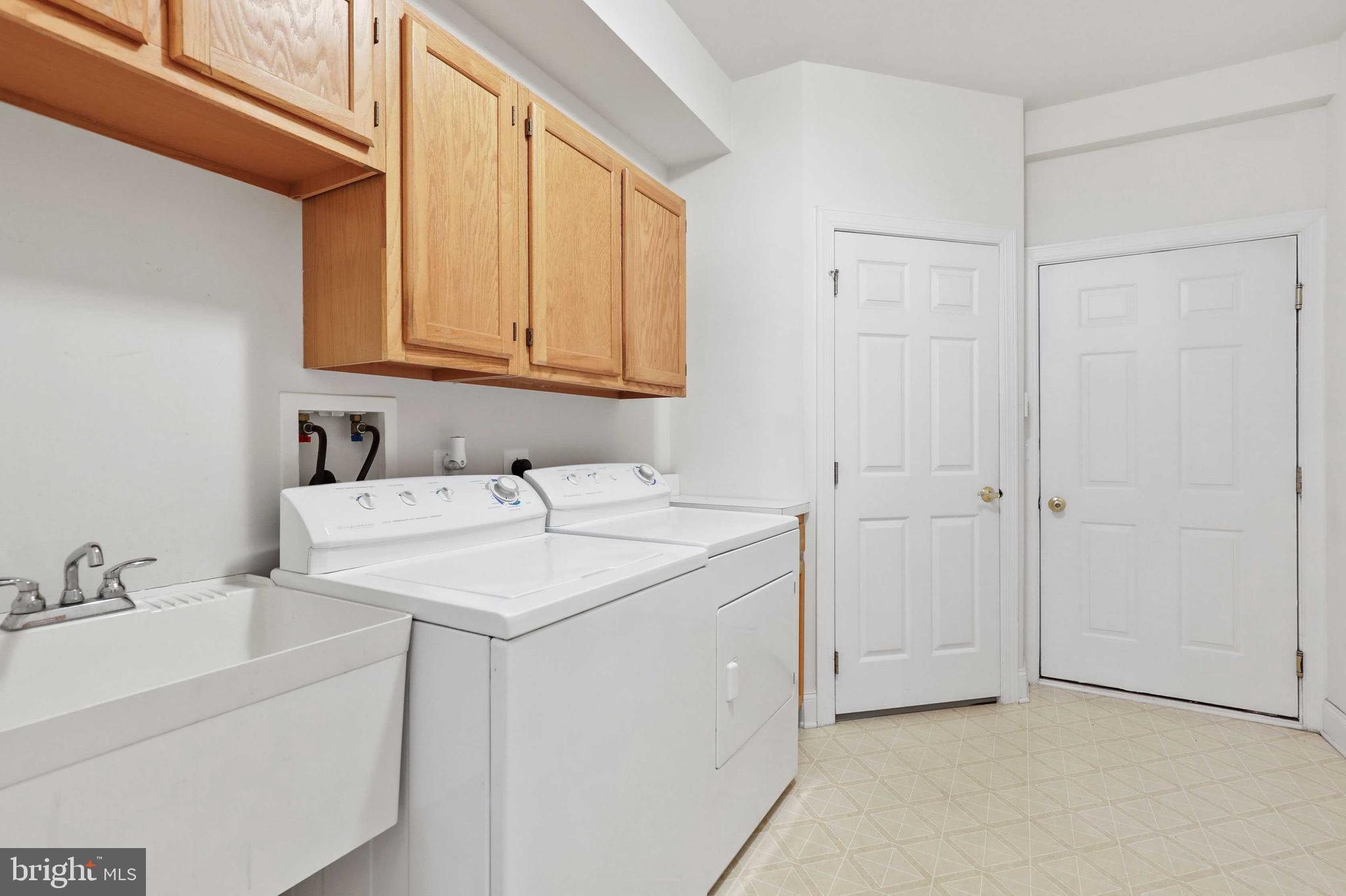 TOLLGATE VILLAGE - Residential